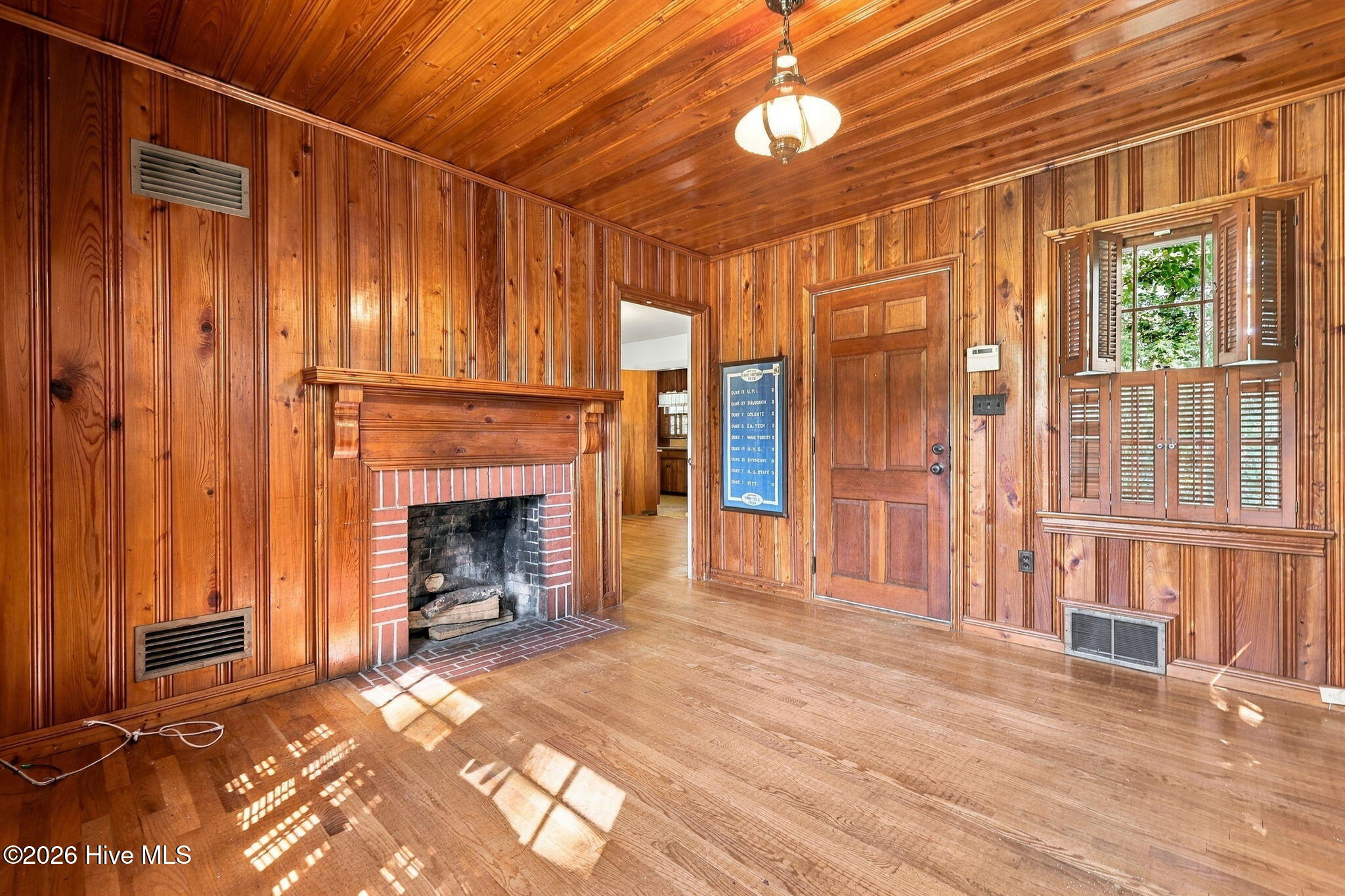 407 Cooper Drive Property Photo 12
