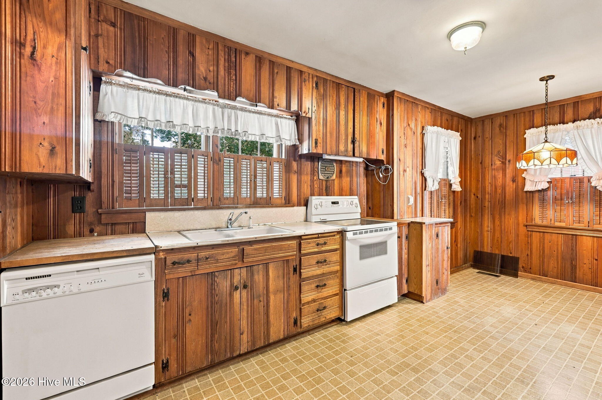 407 Cooper Drive Property Photo 21
