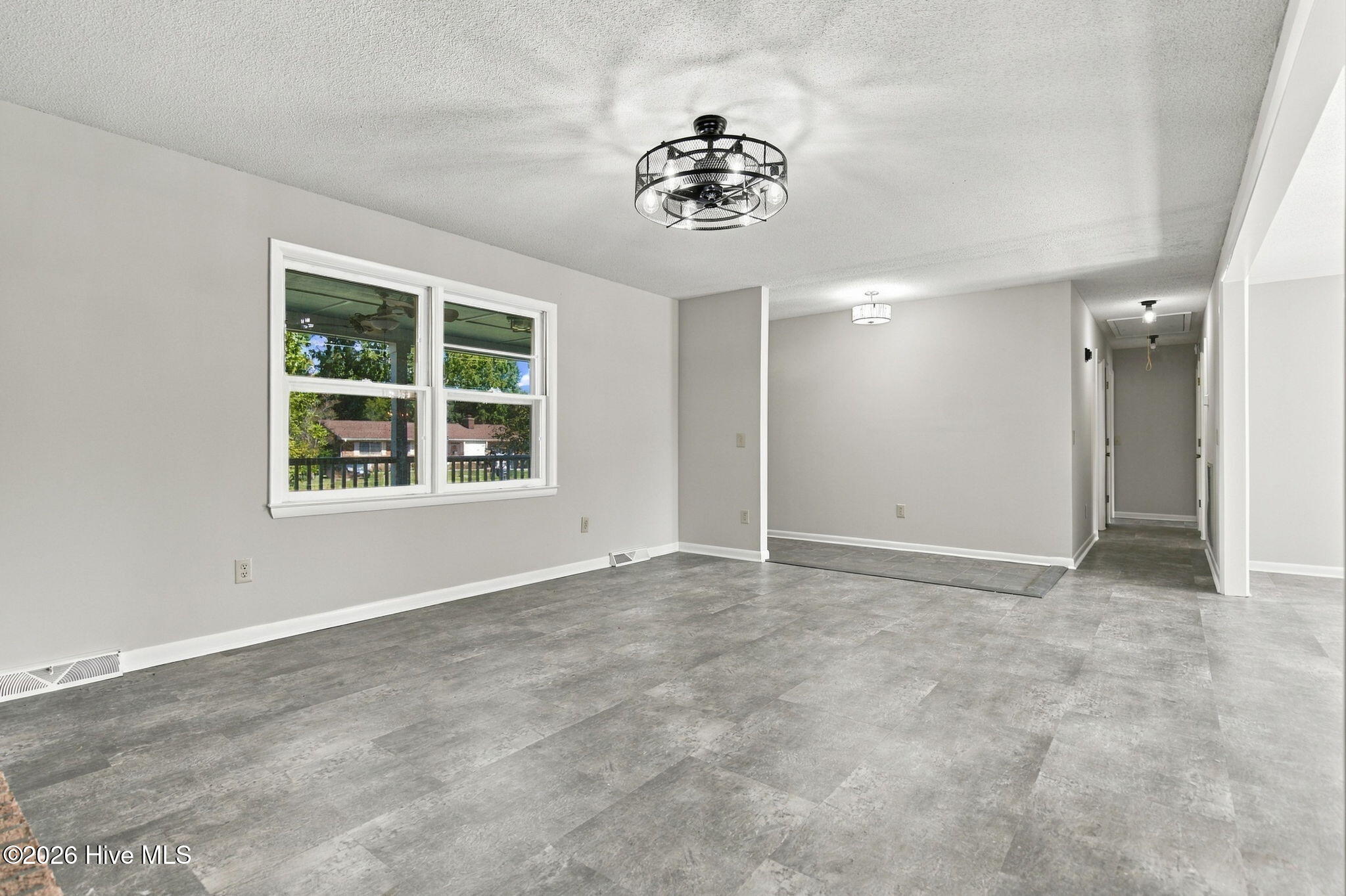 138 Carl Seitter Drive Property Photo 6