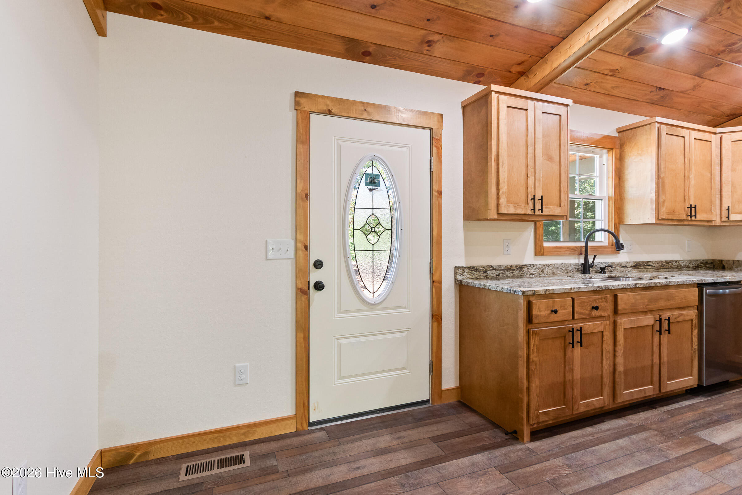 55 Ridgeline Road Property Photo 9