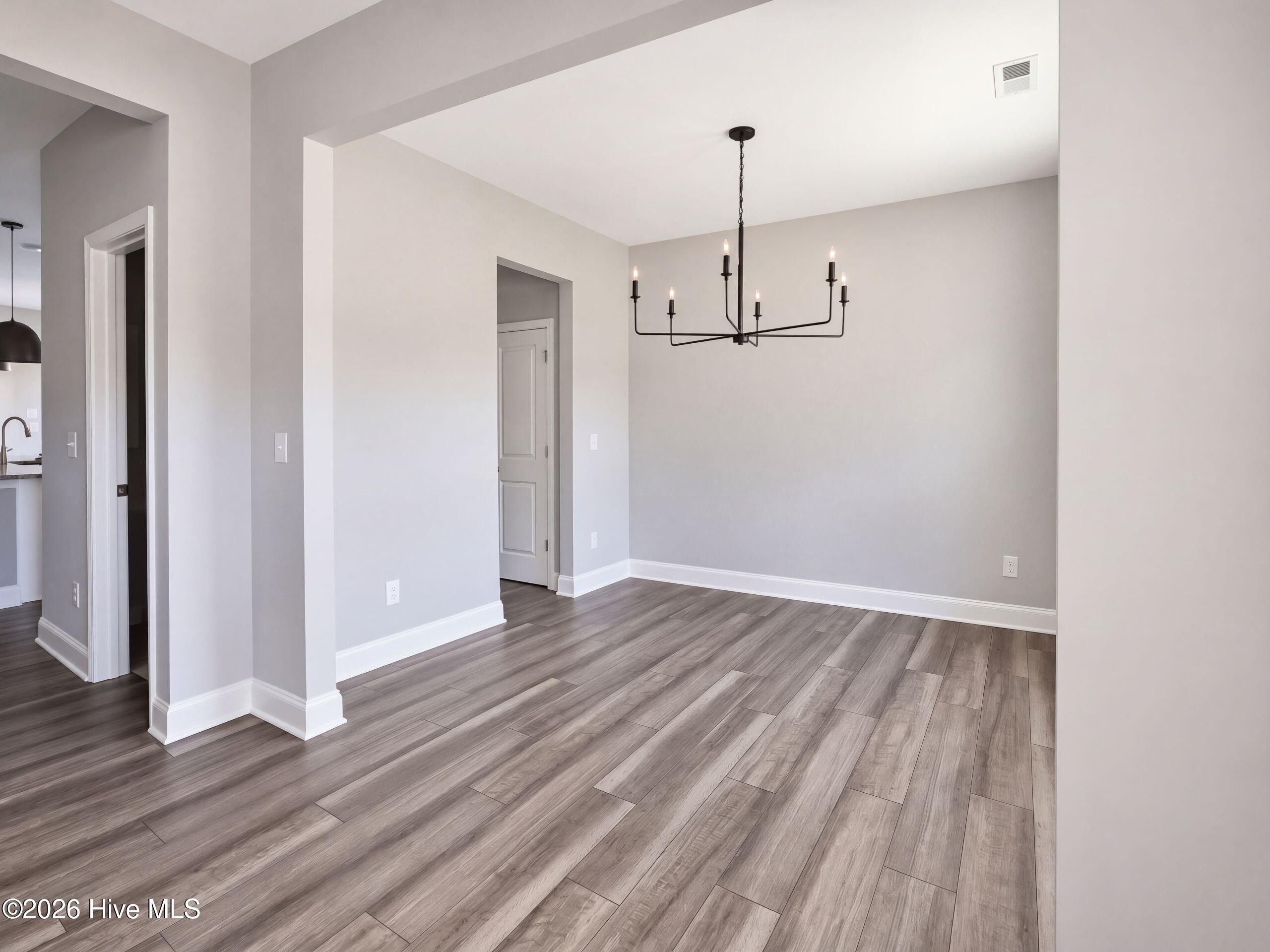 122 Persimmon Drive Property Photo 5
