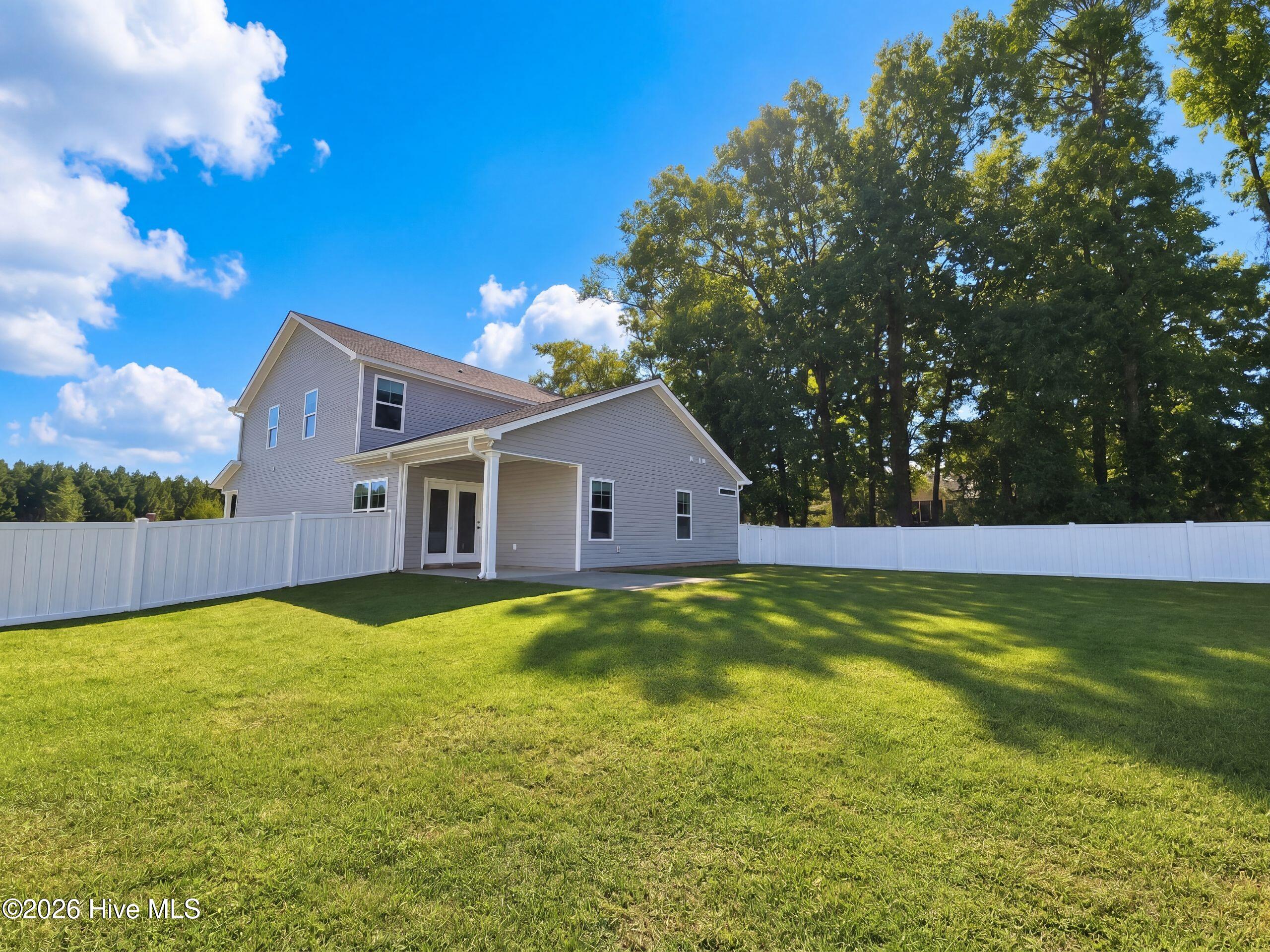 122 Persimmon Drive Property Photo 14