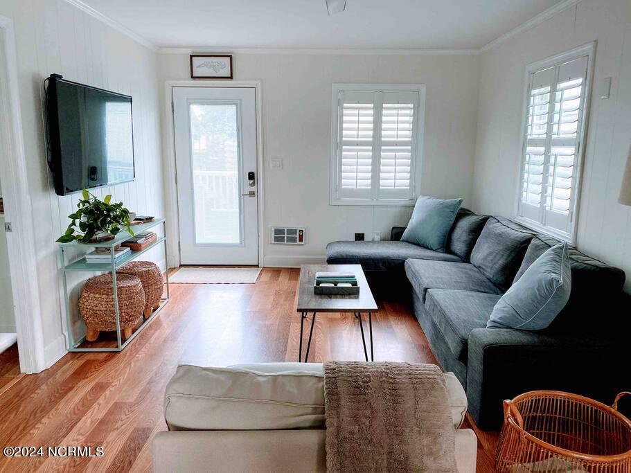 1302 Canal Drive 3 Property Photo 3