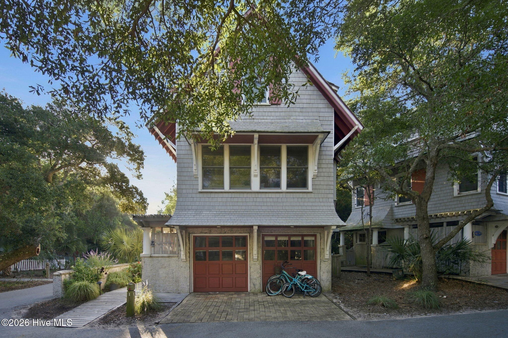 1 Sumners Crescent Property Photo 3