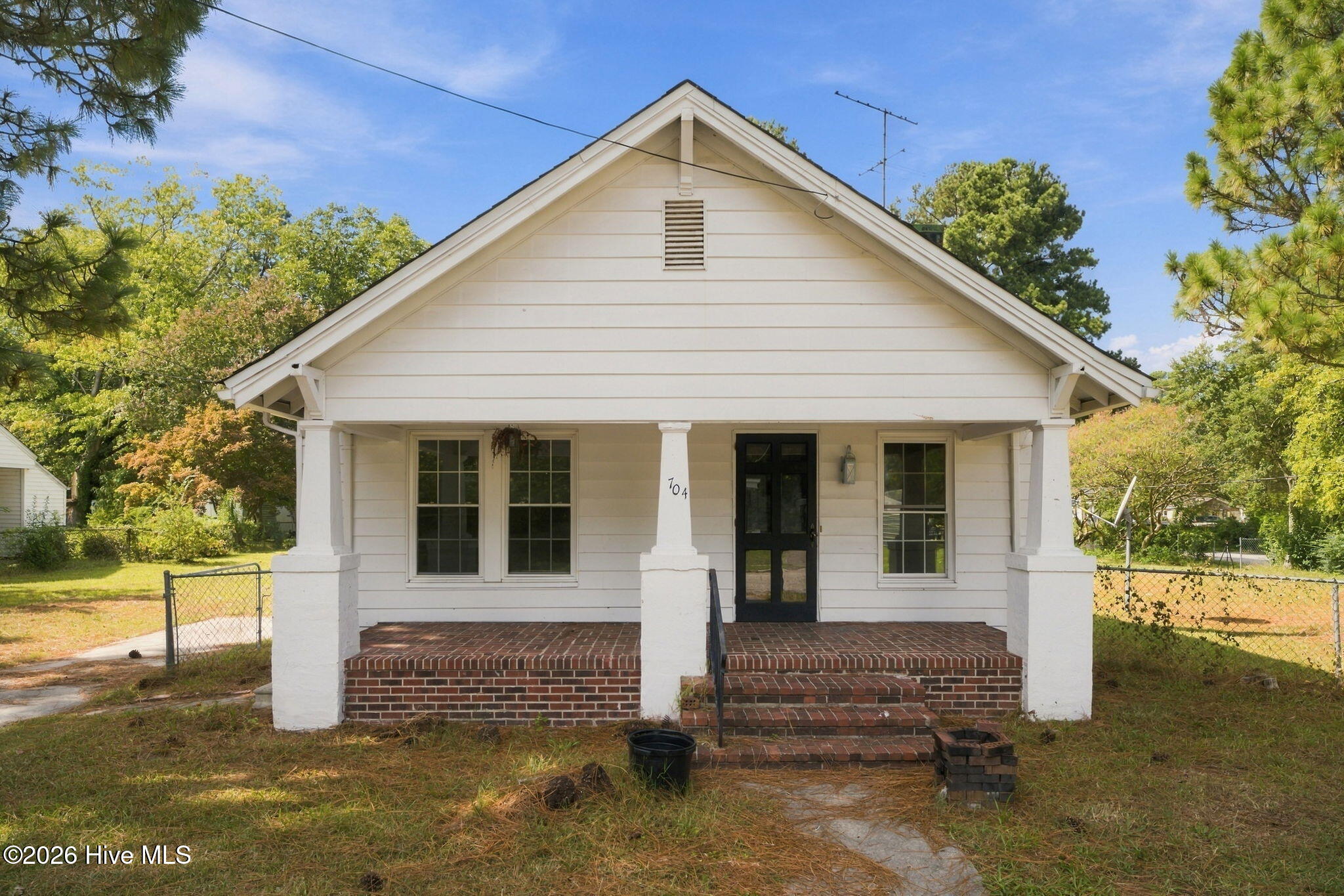 704 S Tillery Street Property Photo 1