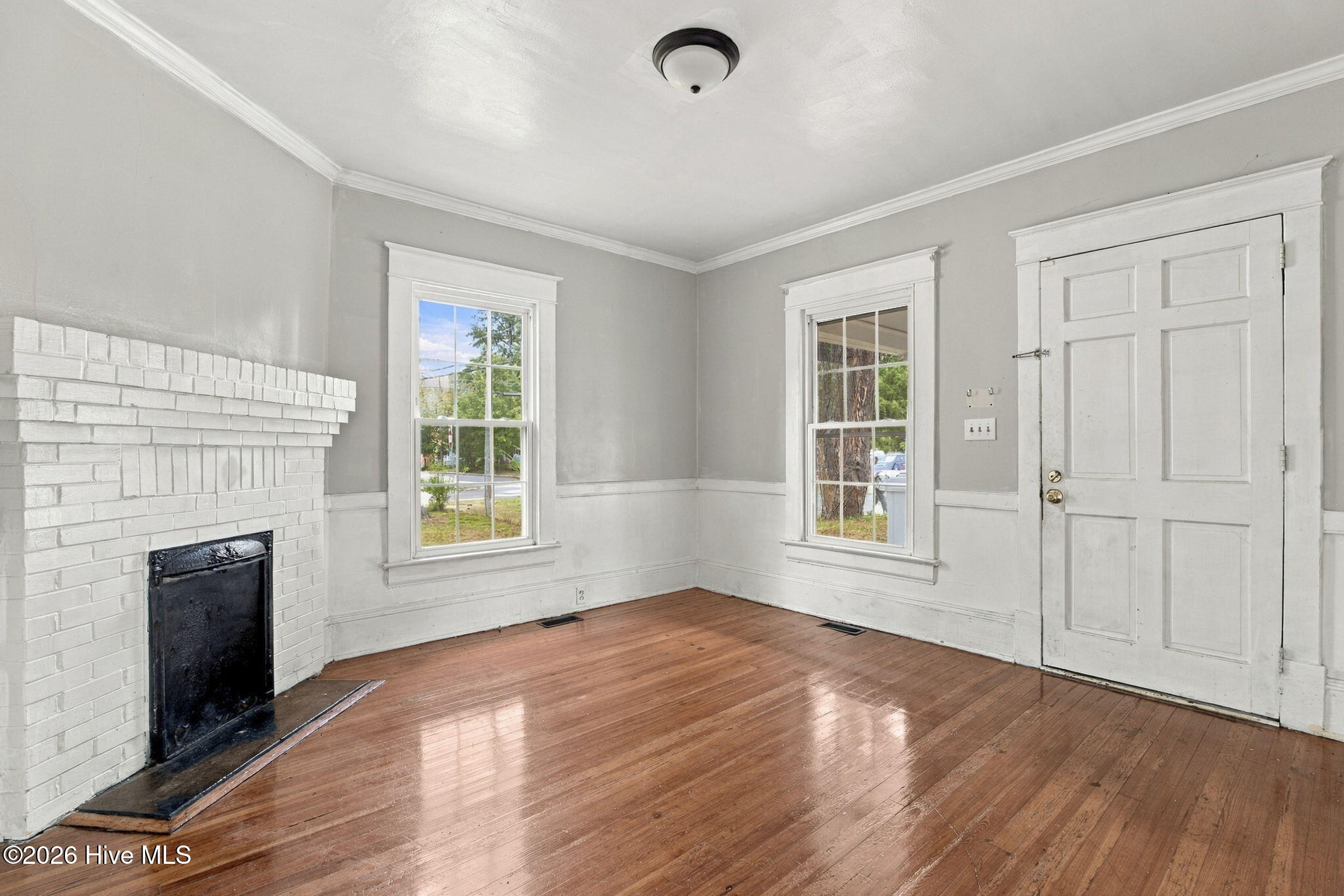 704 S Tillery Street Property Photo 7