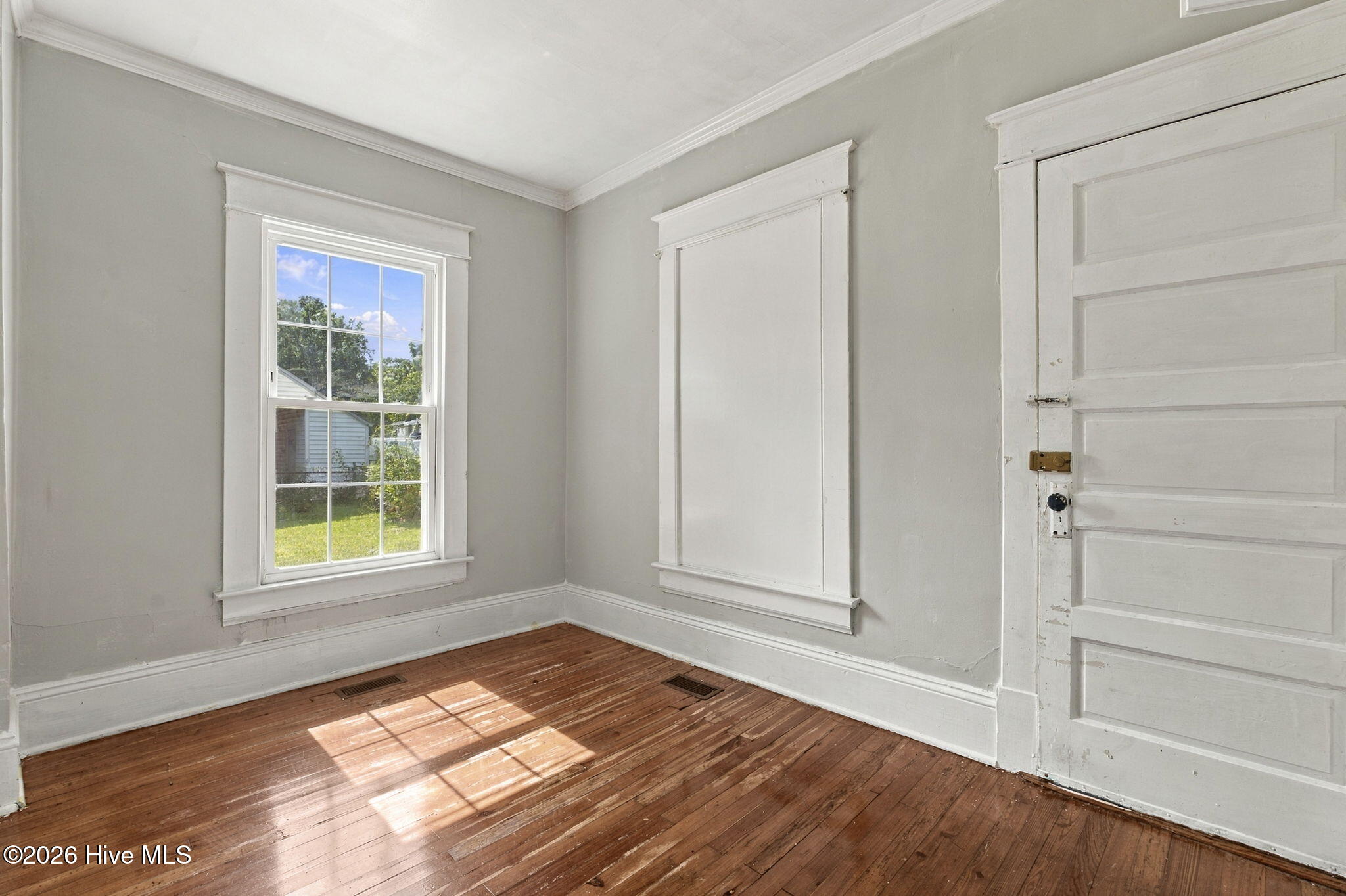 704 S Tillery Street Property Photo 25