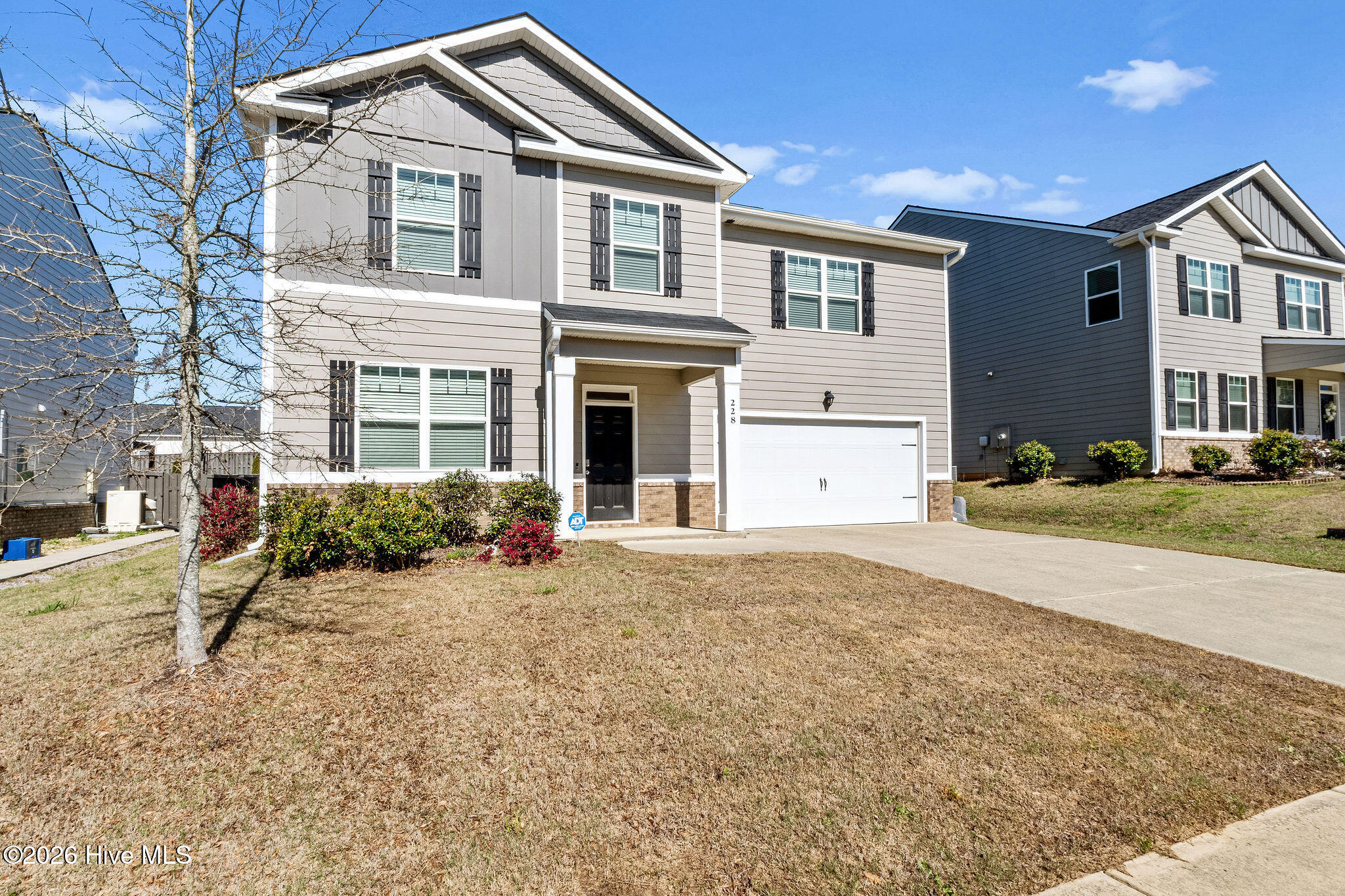 228 Journey Run Property Photo 2