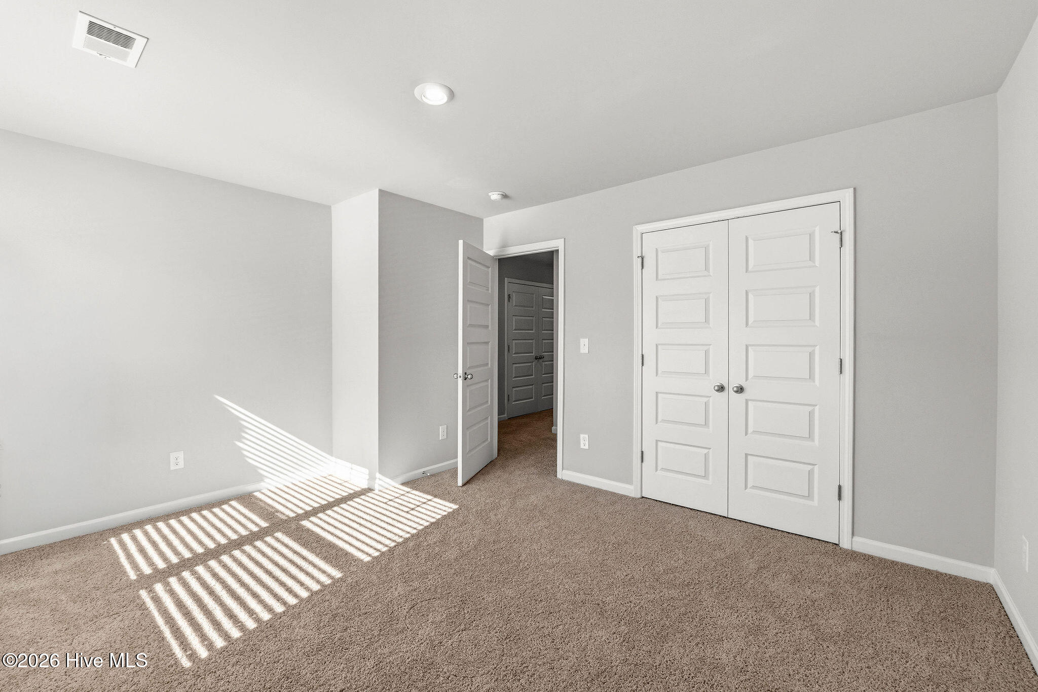 228 Journey Run Property Photo 31