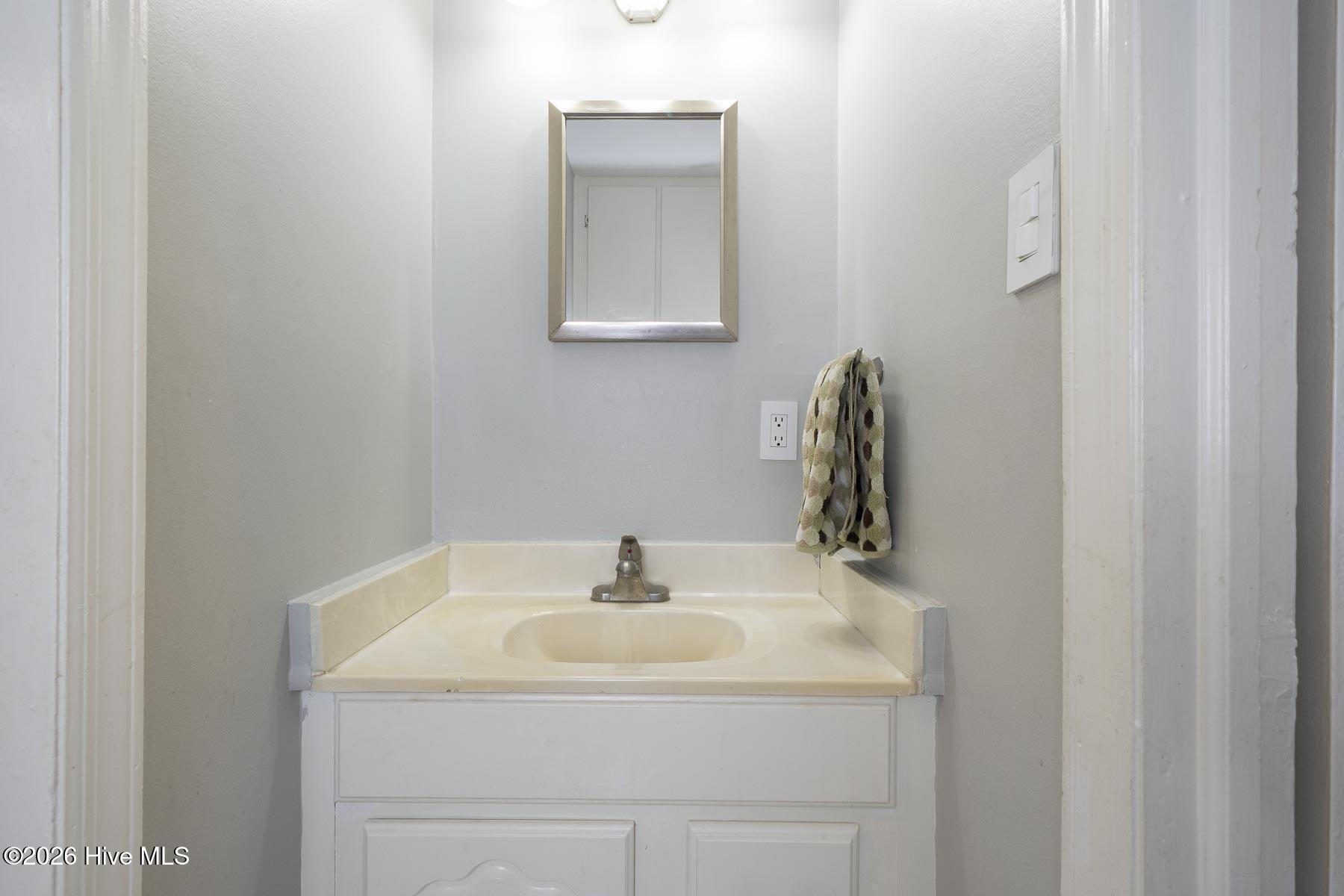 303 Hickory Drive Property Photo 19