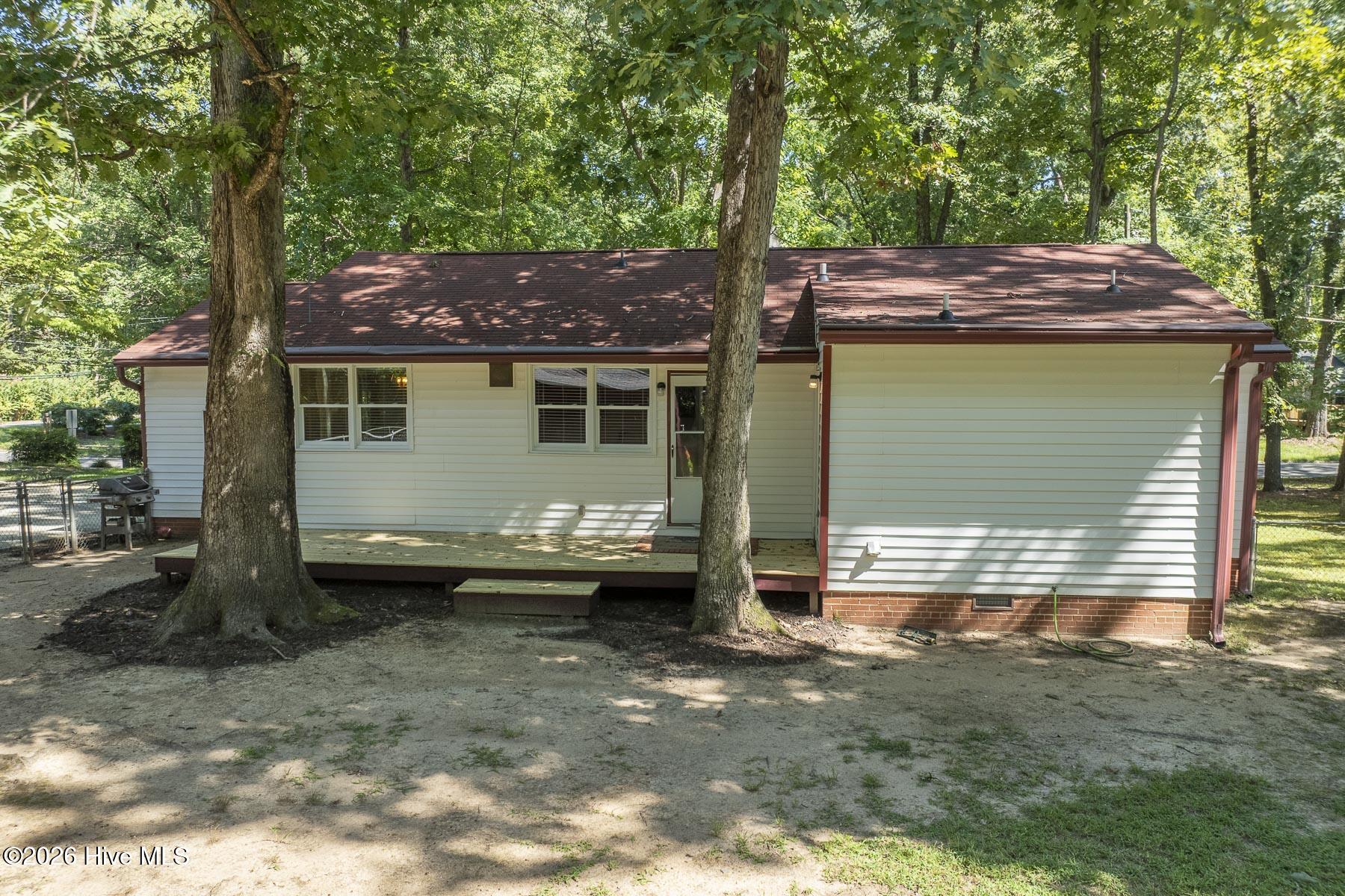 303 Hickory Drive Property Photo 22
