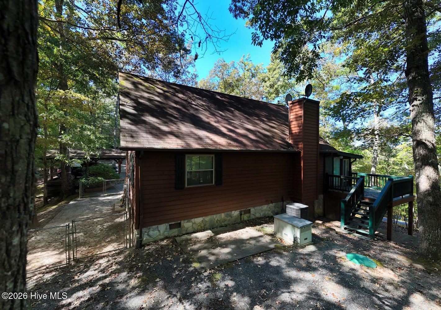 219 Stonecrest Lane Property Photo 6