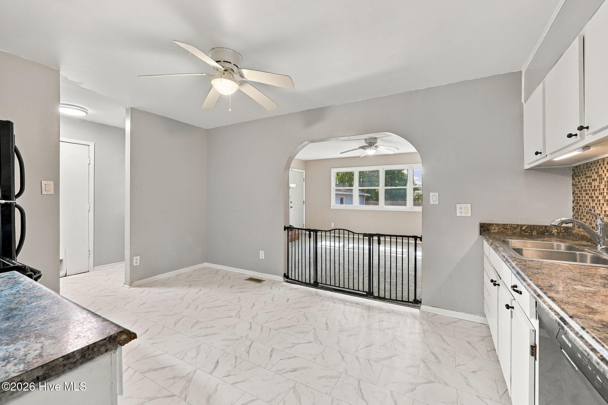 205 Shamrock Drive Property Photo 9