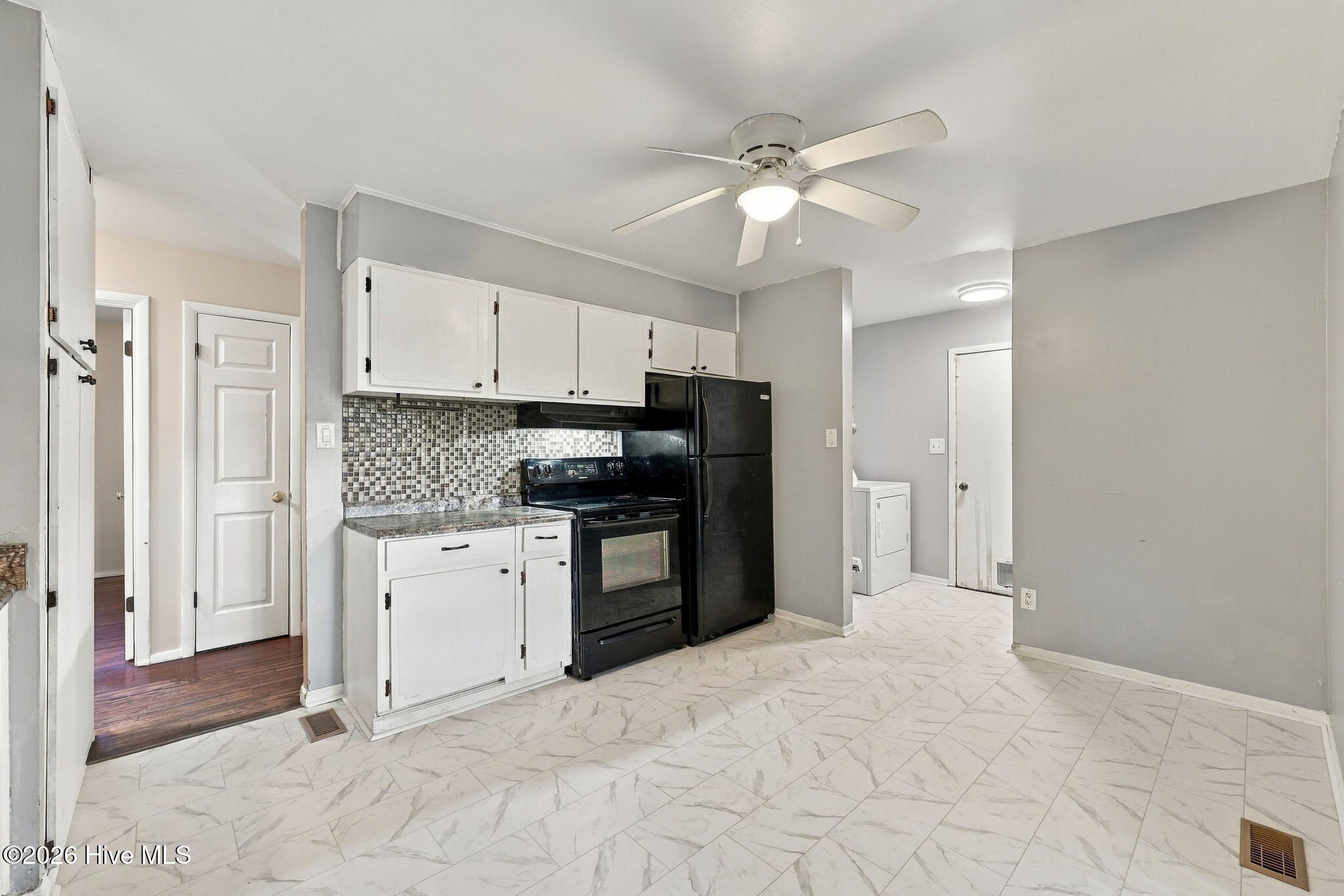 205 Shamrock Drive Property Photo 10