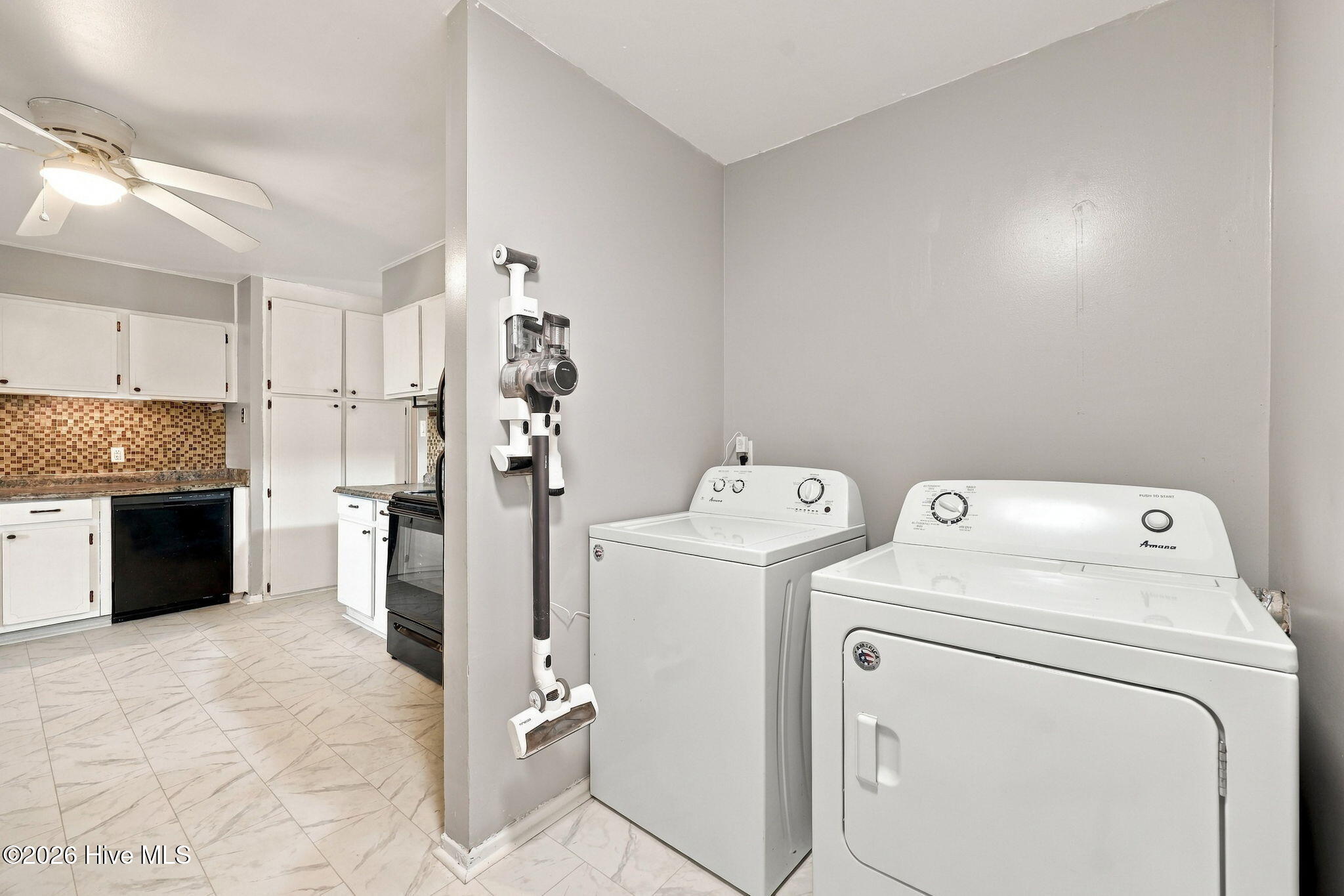205 Shamrock Drive Property Photo 15