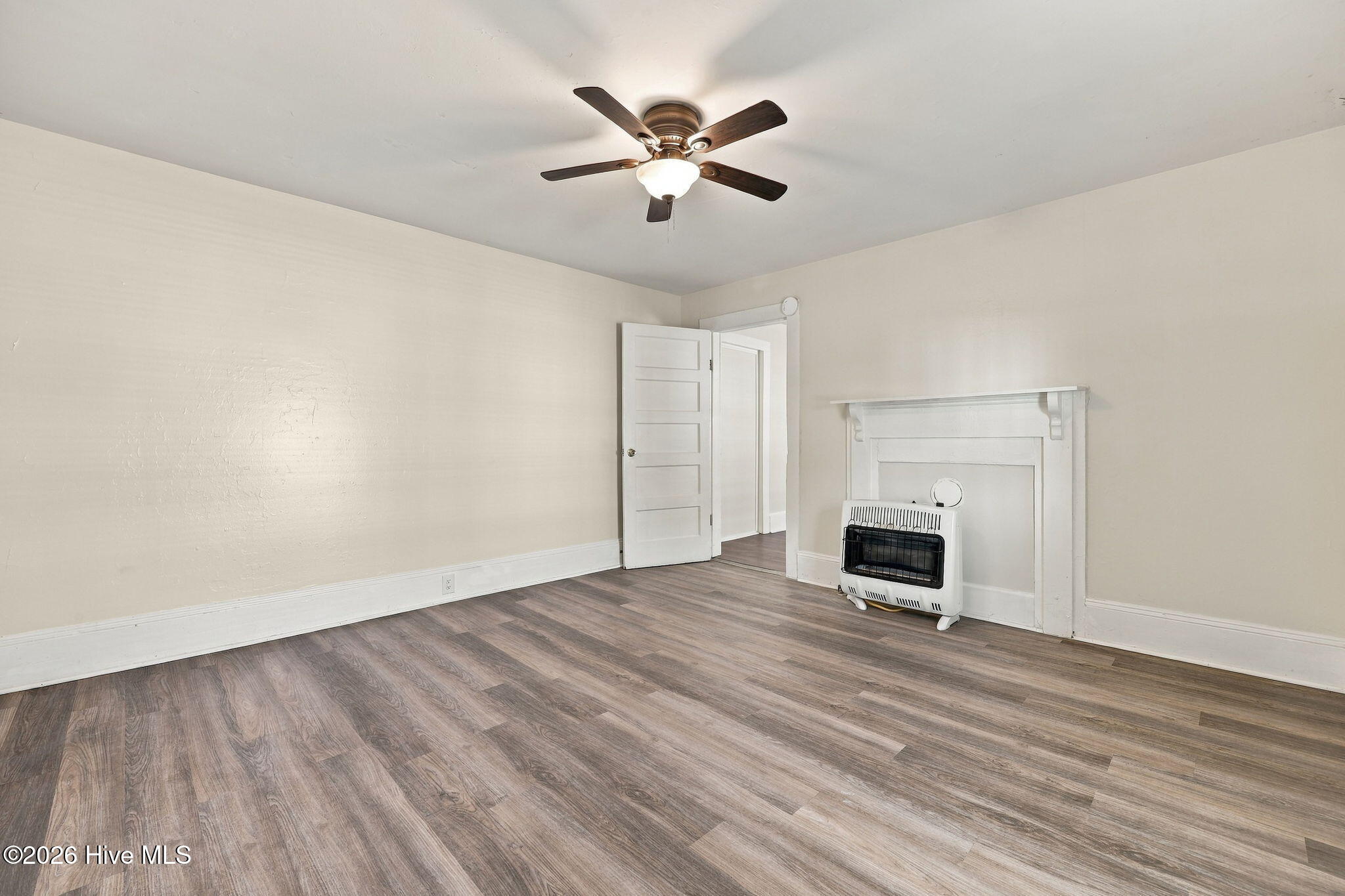 516 Roosevelt Avenue A Property Photo 6