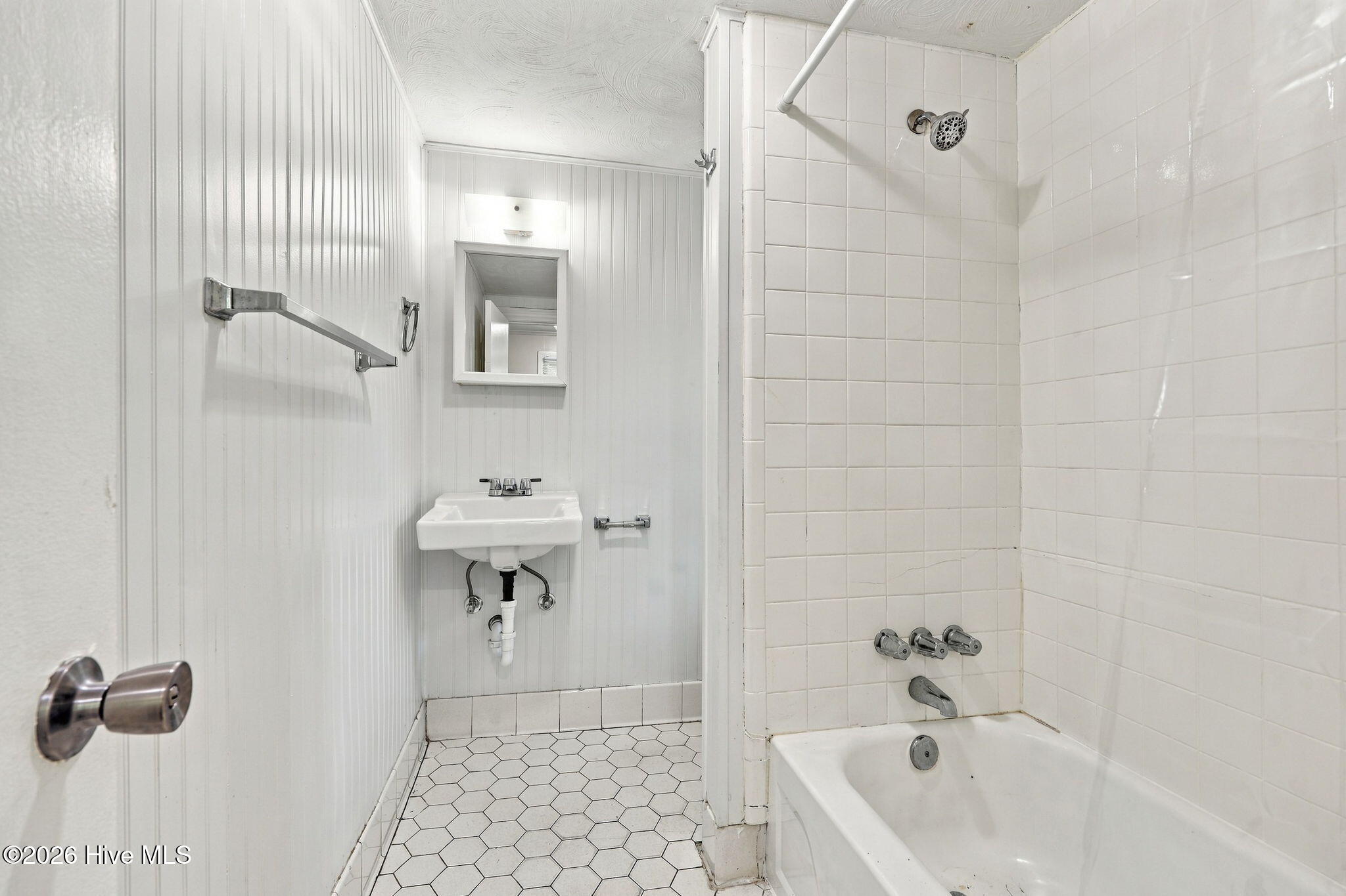 516 Roosevelt Avenue A Property Photo 18