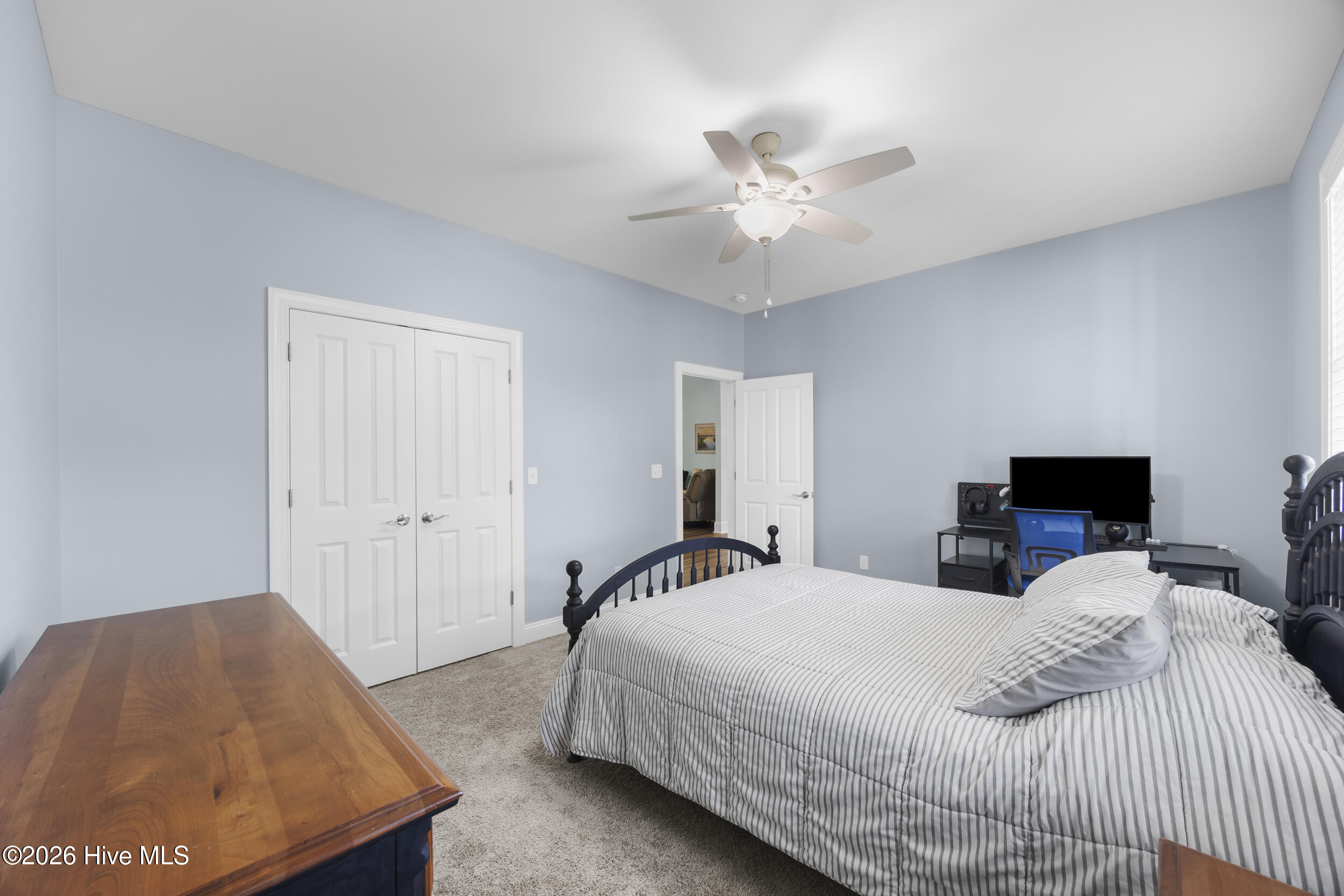 323 Crown Pointe Drive Property Photo 25