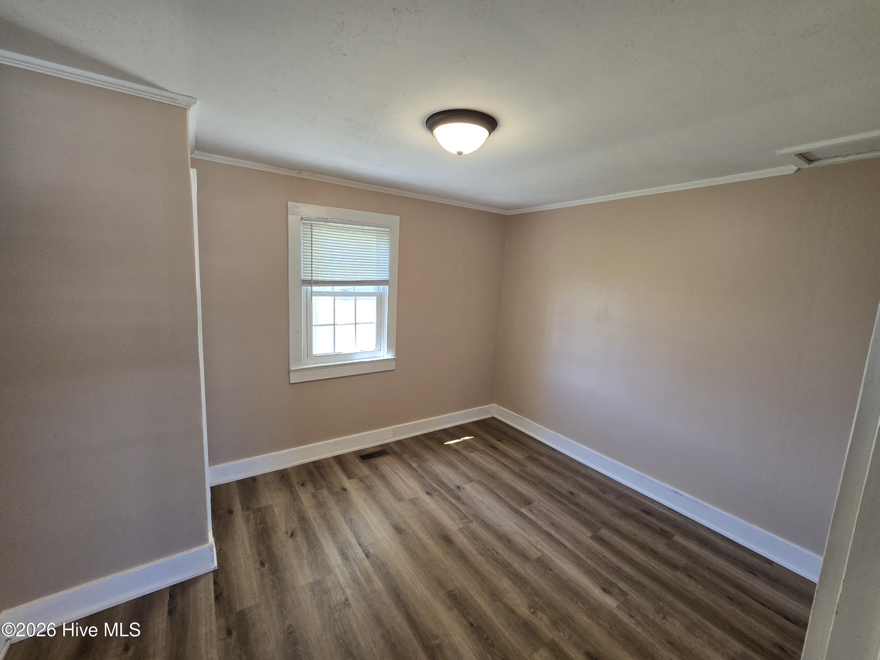 509 S Shore Drive Property Photo 10
