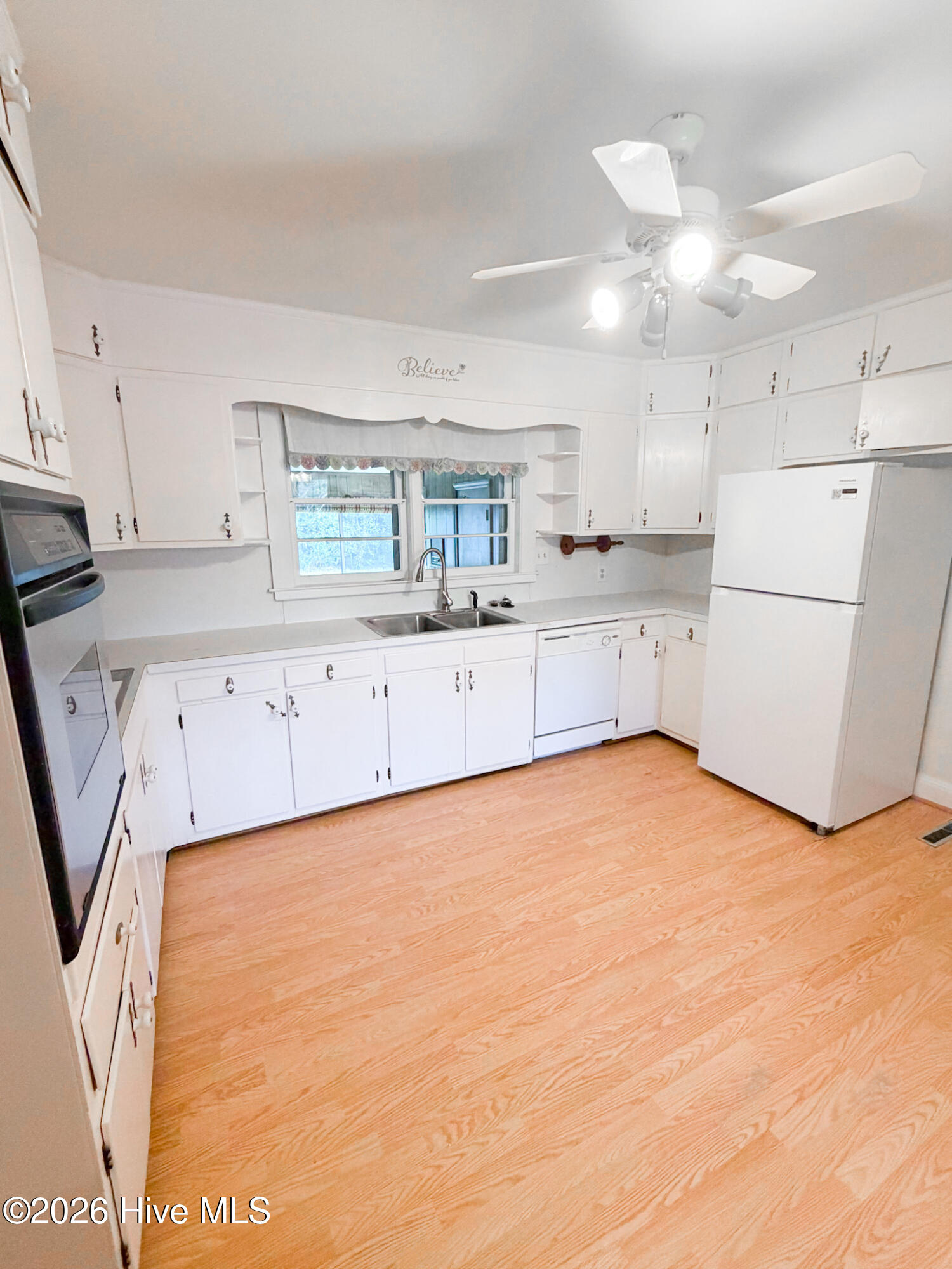 200 Fenton Place Property Photo 21
