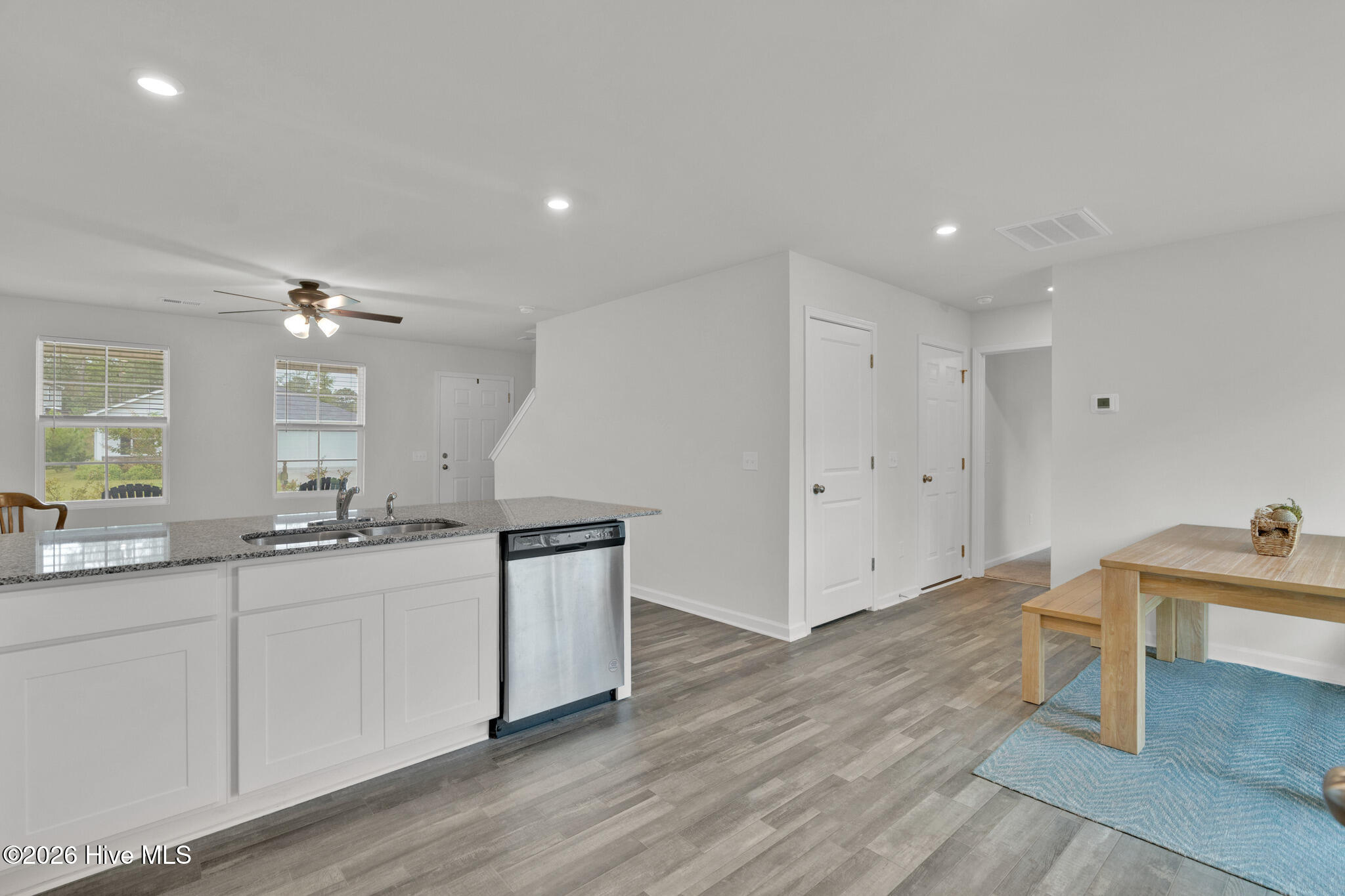 2532 Provence Drive Se Property Photo 10