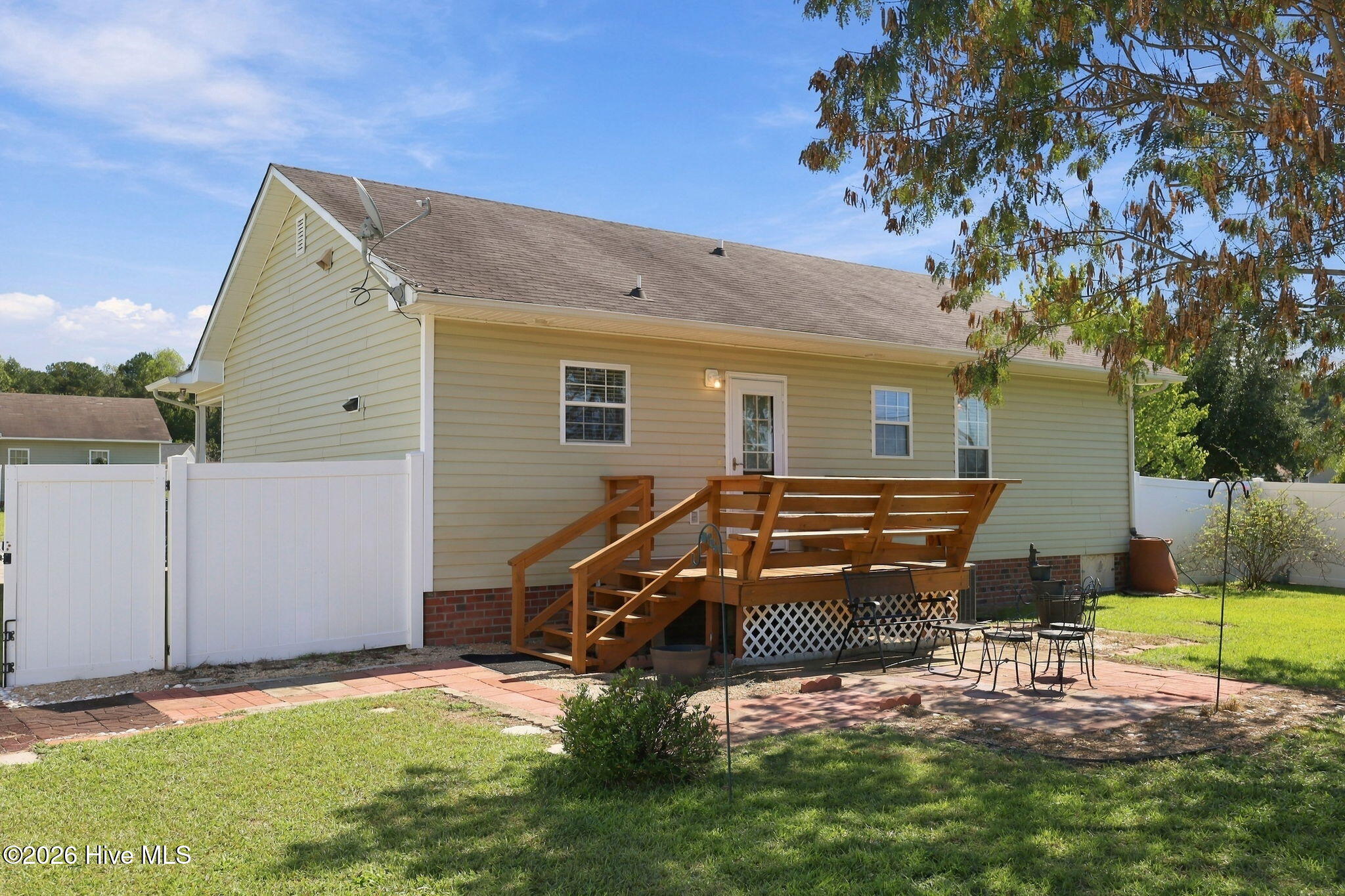 390 Olive Branch Boulevard Property Photo 6