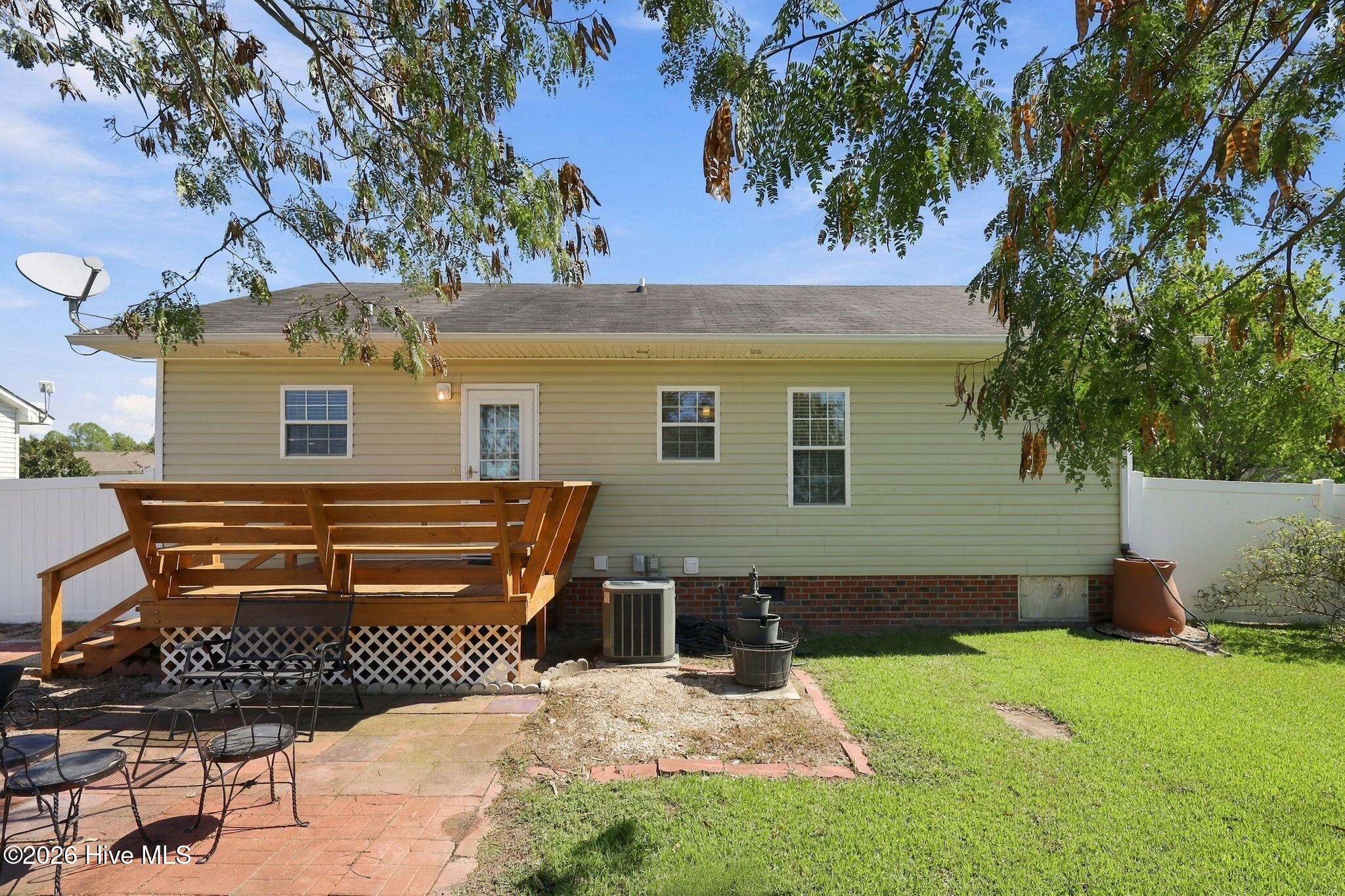 390 Olive Branch Boulevard Property Photo 7