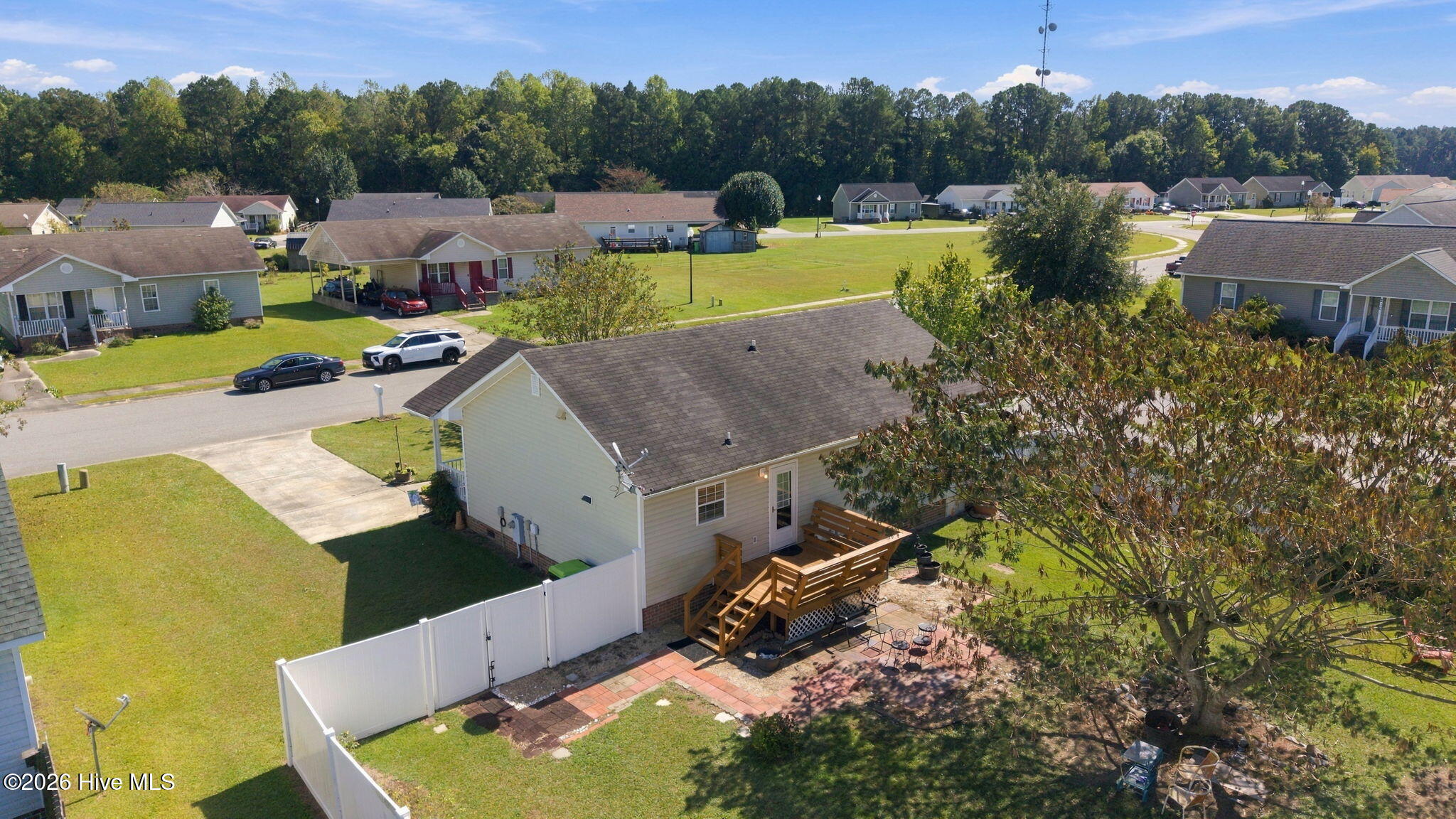 390 Olive Branch Boulevard Property Photo 15