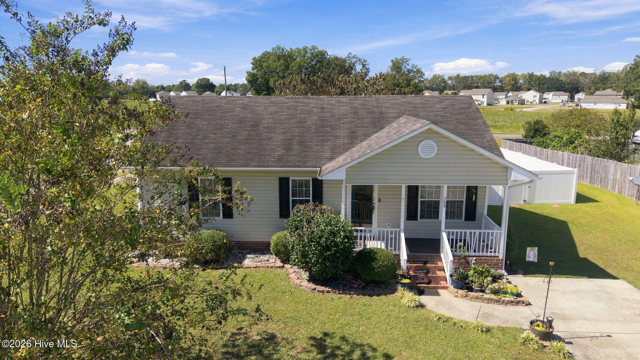 390 Olive Branch Boulevard Property Photo 19