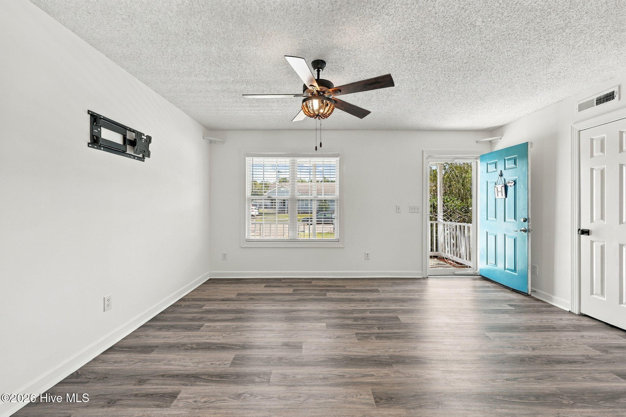 390 Olive Branch Boulevard Property Photo 25