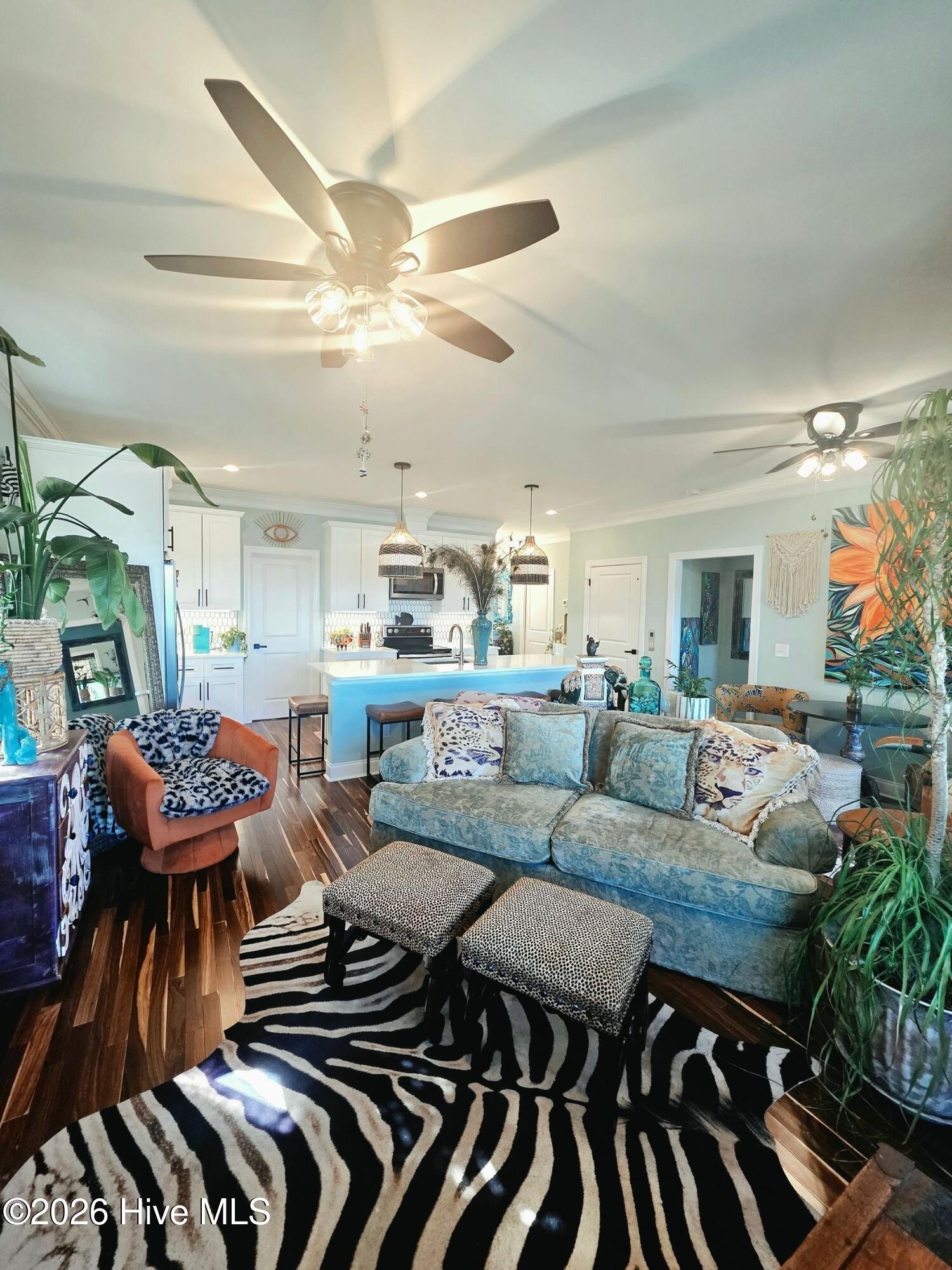 109 Lucas Cove Property Photo 4