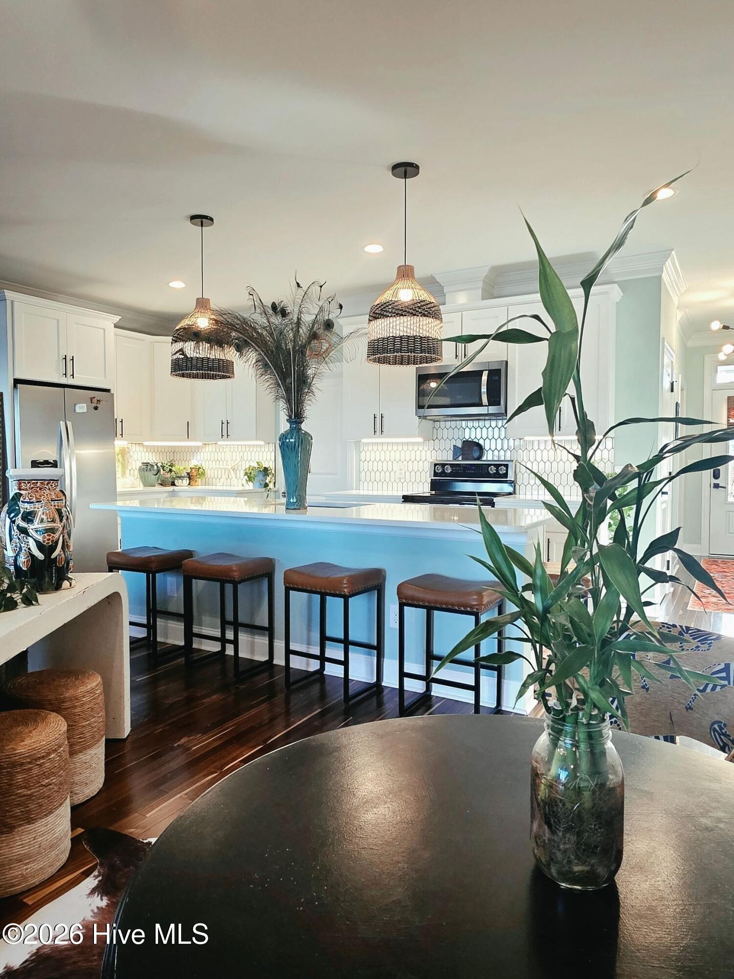109 Lucas Cove Property Photo 6