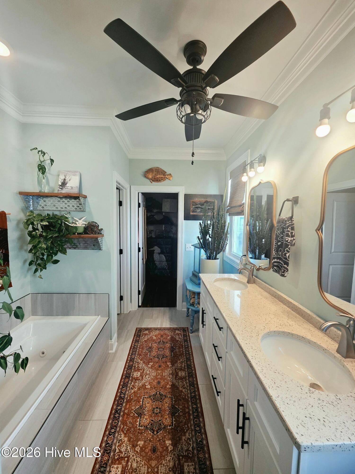 109 Lucas Cove Property Photo 14