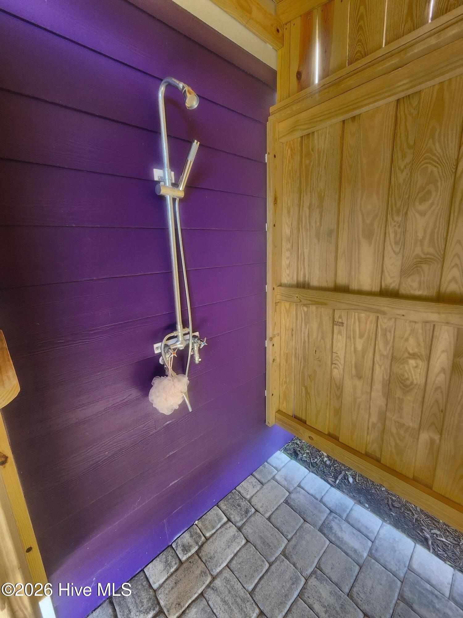 109 Lucas Cove Property Photo 23