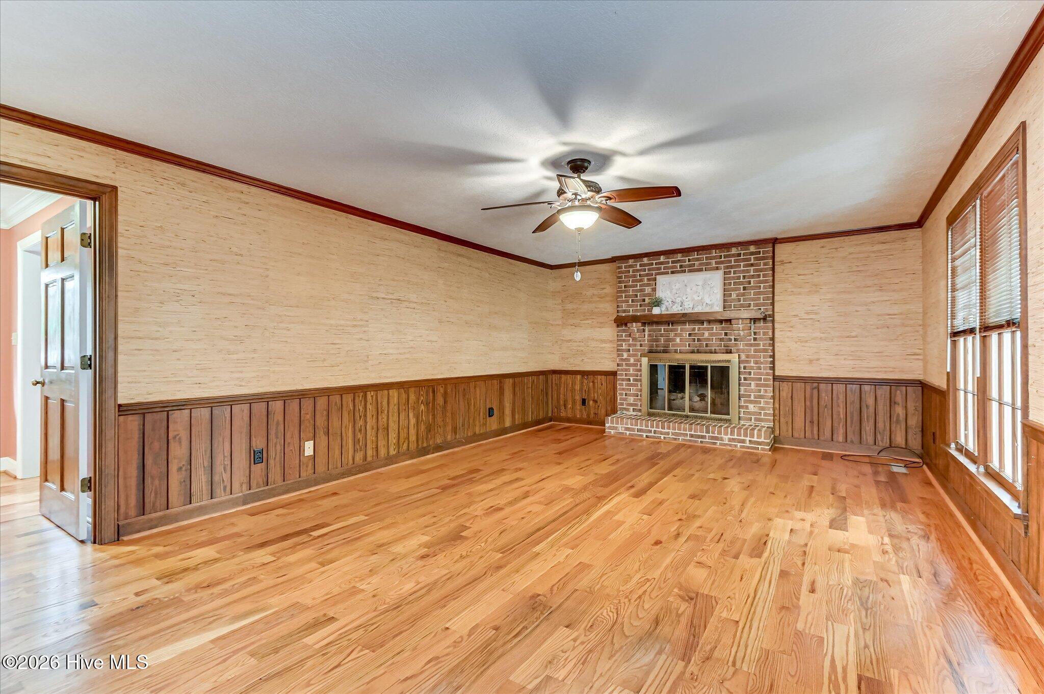 307 Wakefield Lane N Property Photo 10