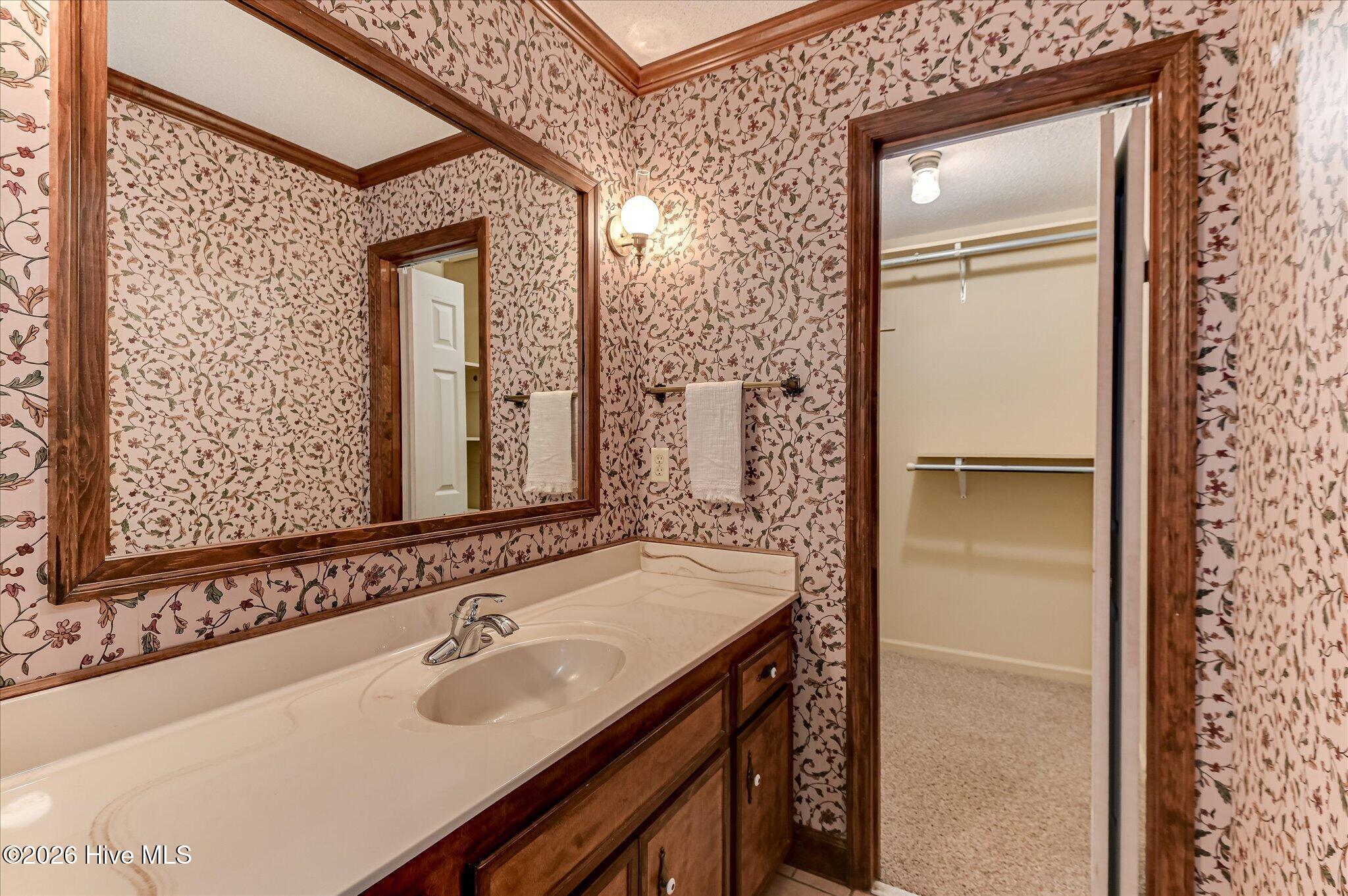 307 Wakefield Lane N Property Photo 28