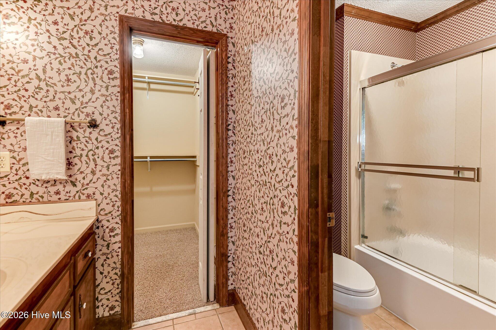 307 Wakefield Lane N Property Photo 29