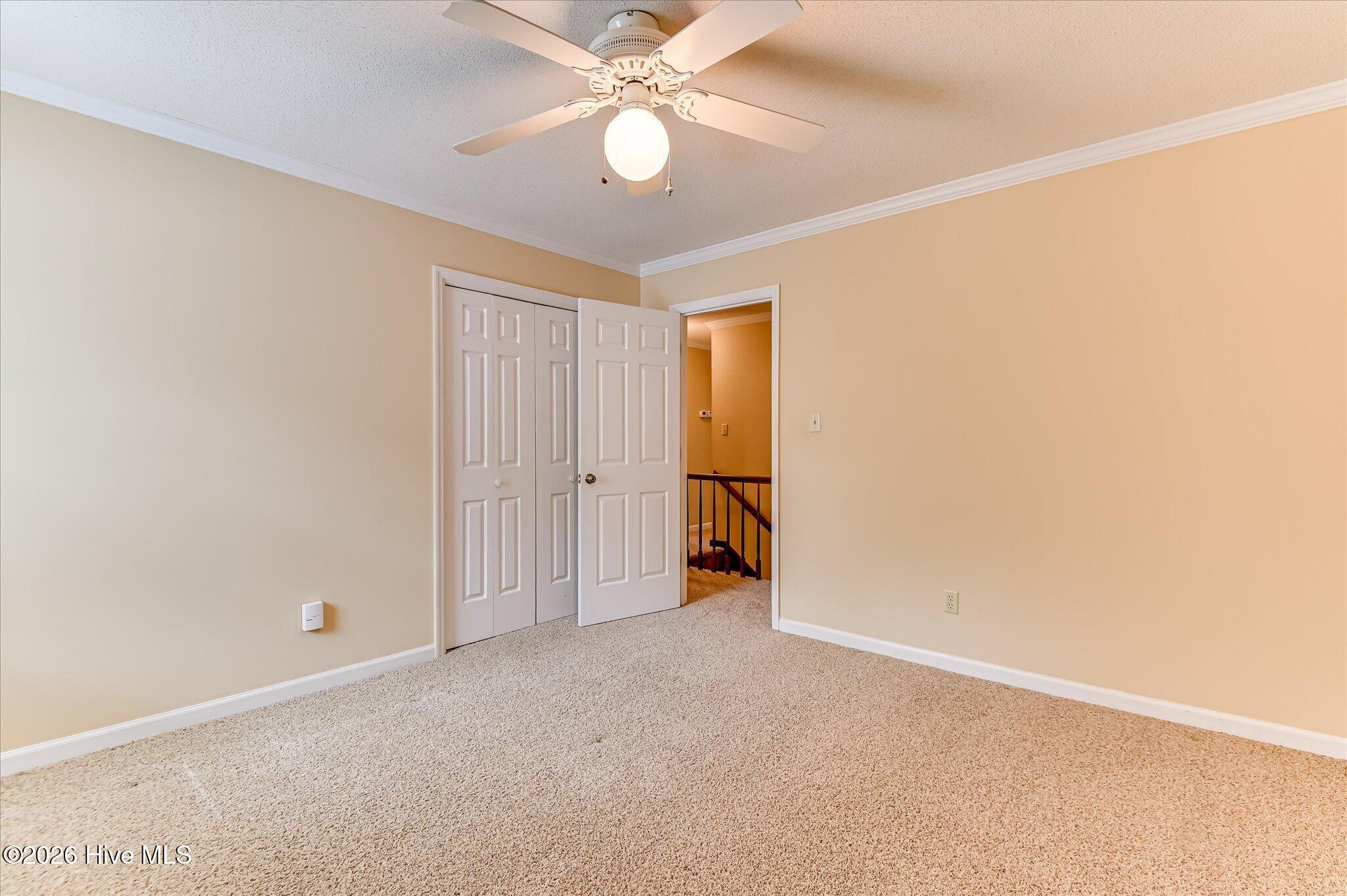 307 Wakefield Lane N Property Photo 31