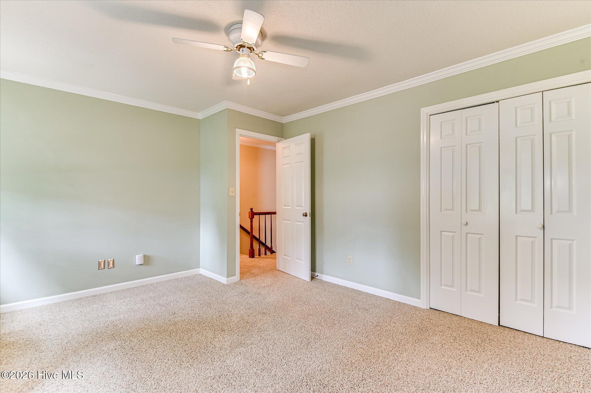 307 Wakefield Lane N Property Photo 33