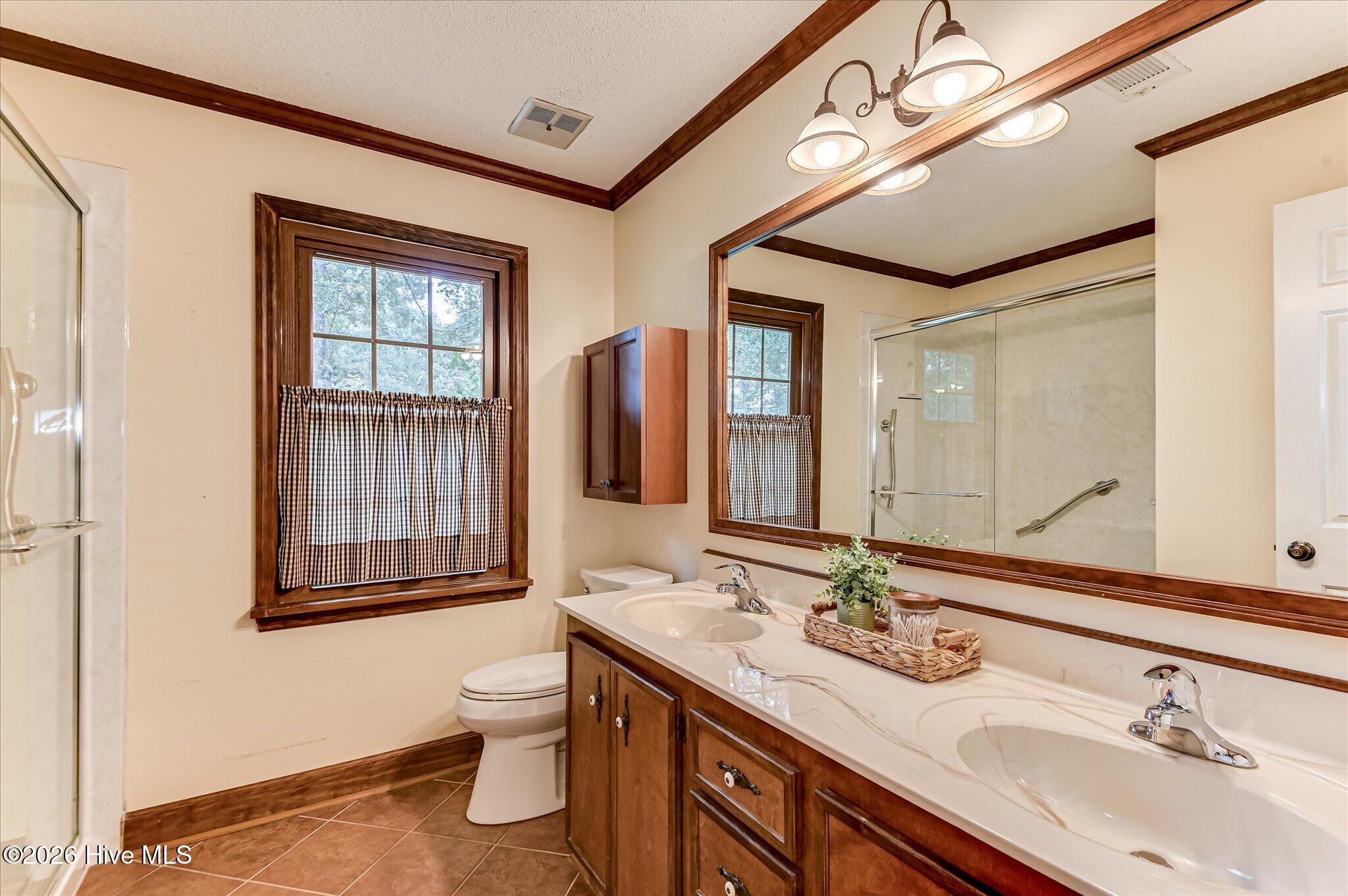 307 Wakefield Lane N Property Photo 35