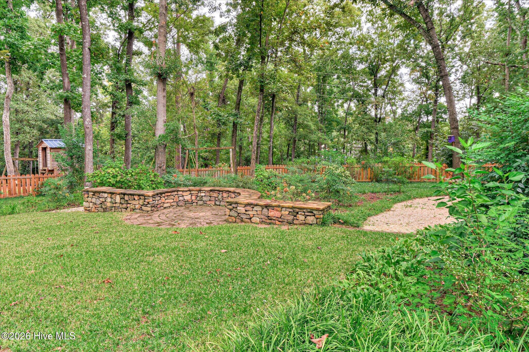 307 Wakefield Lane N Property Photo 42