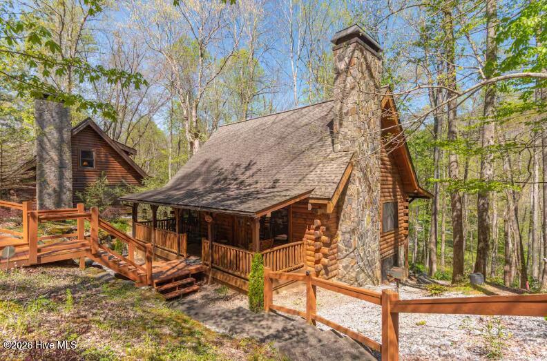 193 Driftwood Loop Property Photo 1