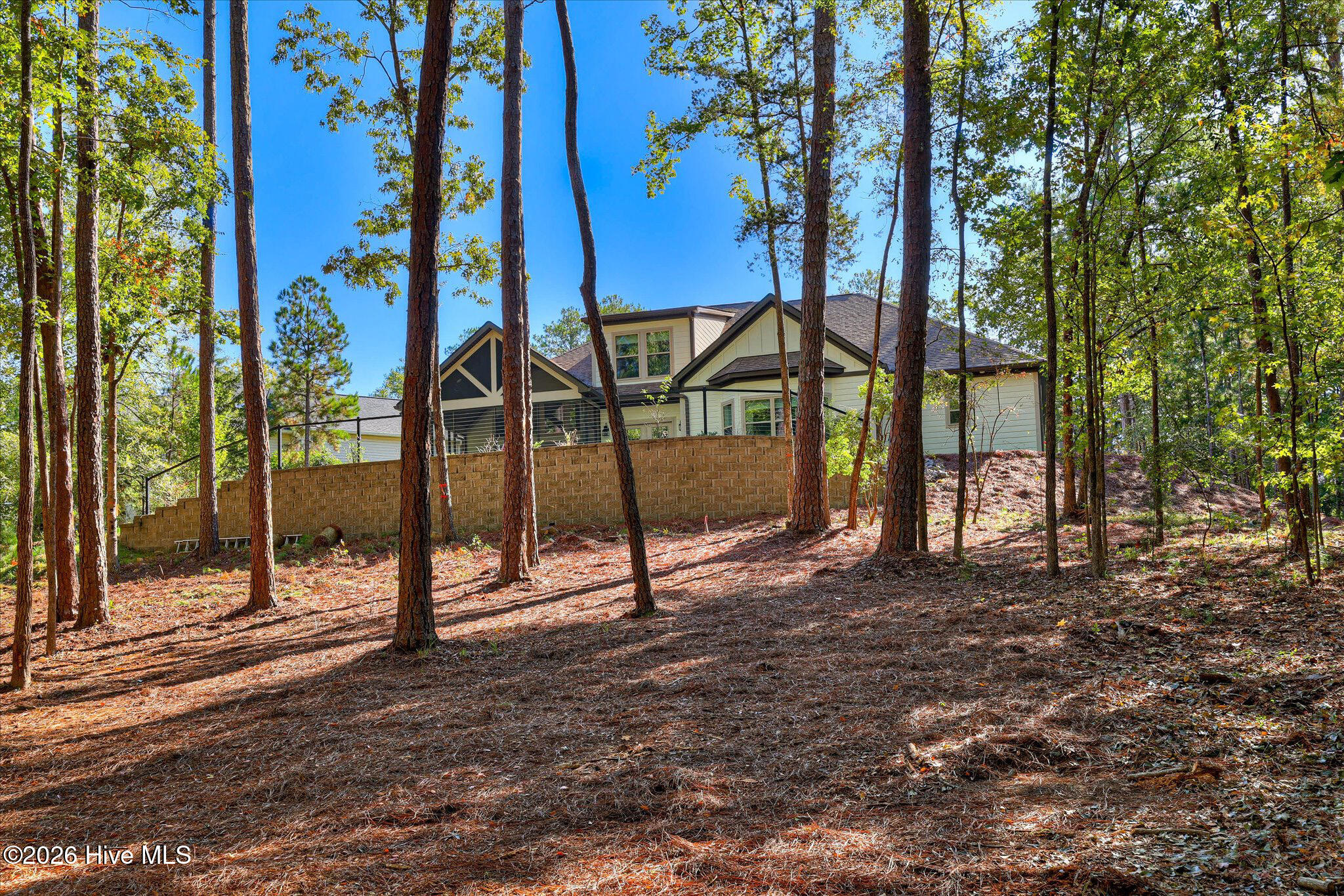 212 Pirates Cove Property Photo 2