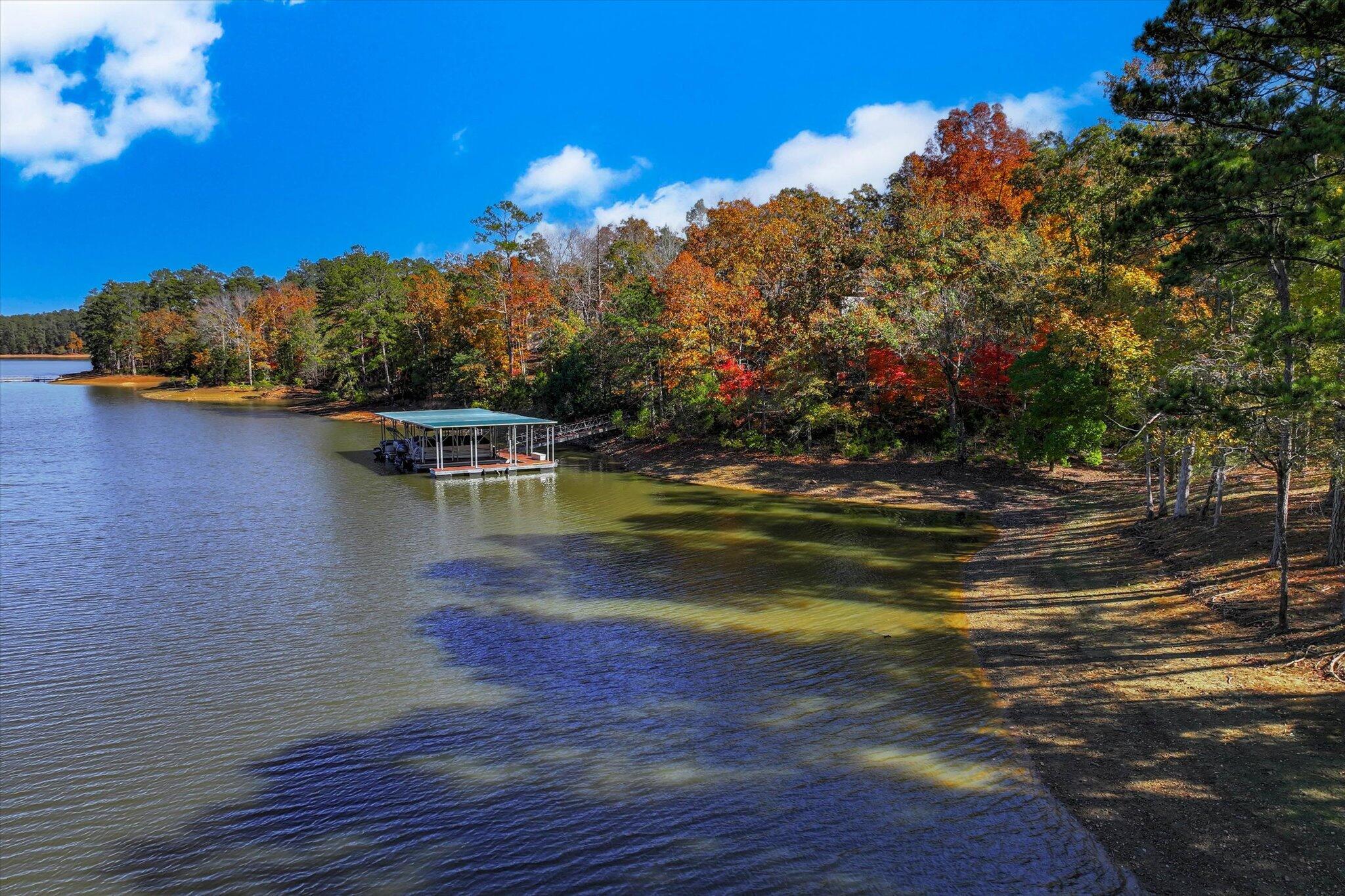 212 Pirates Cove Property Photo 13