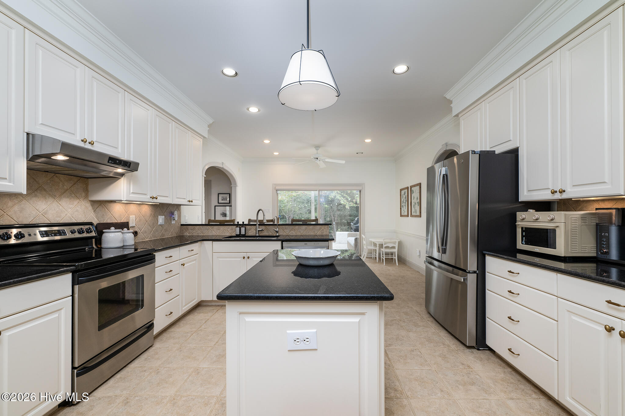 305 Taberna Circle Property Photo 3