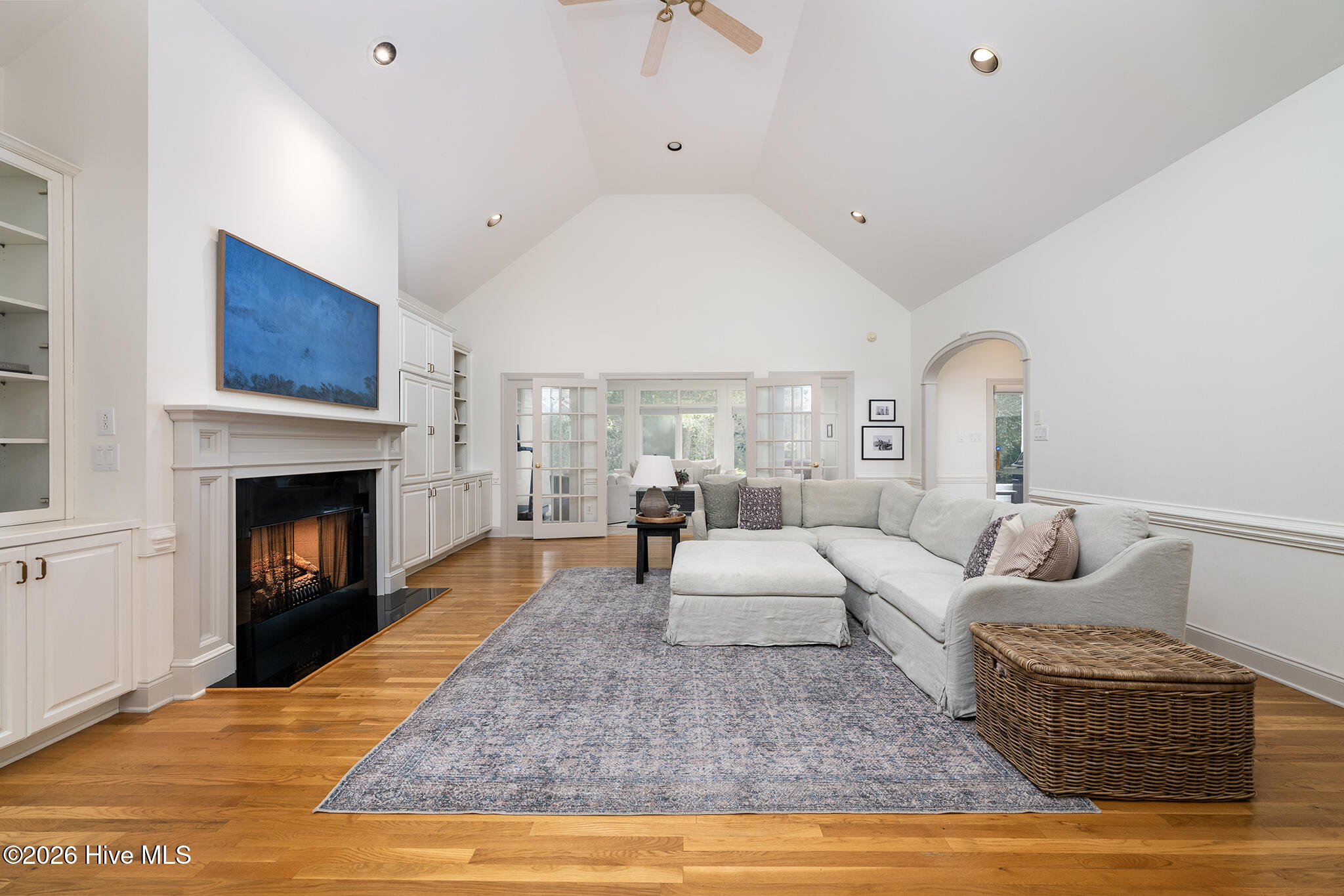 305 Taberna Circle Property Photo 14