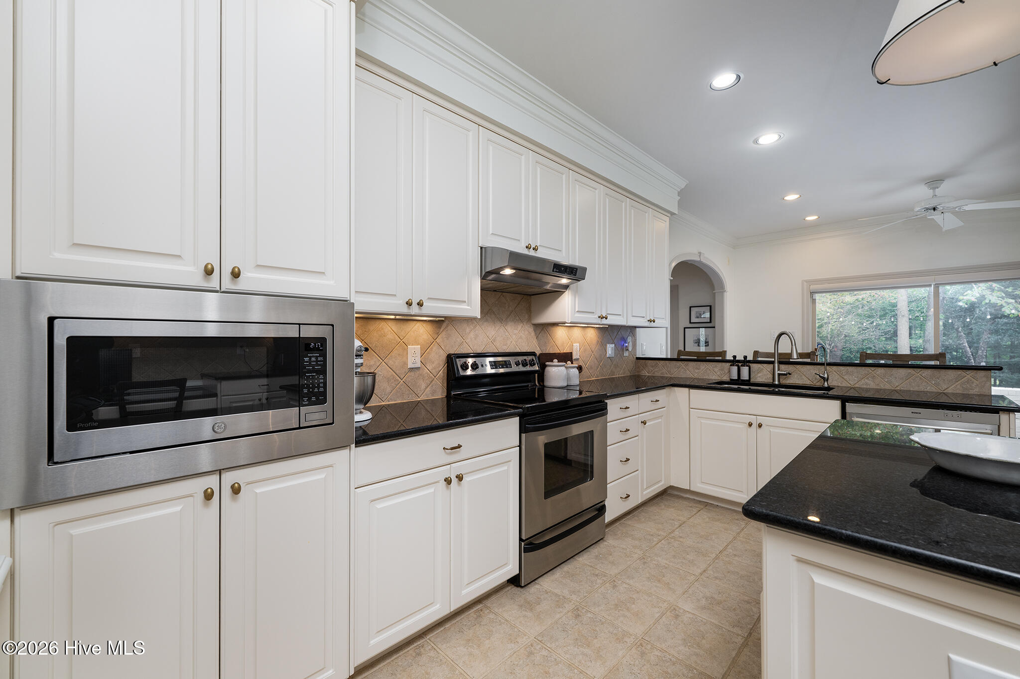 305 Taberna Circle Property Photo 21