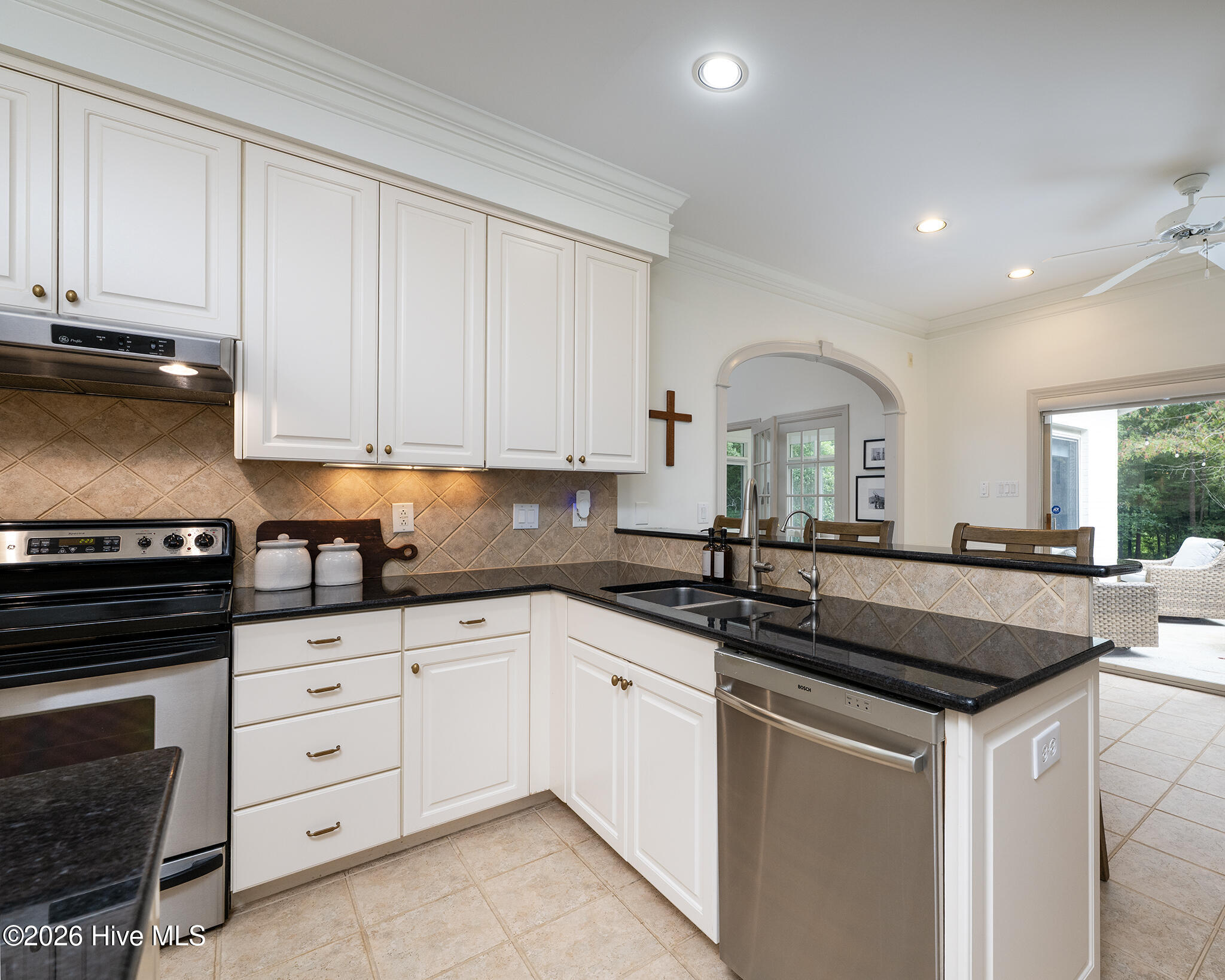 305 Taberna Circle Property Photo 23