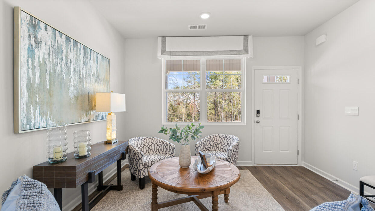 2039 Signal Hill Court Property Photo 6