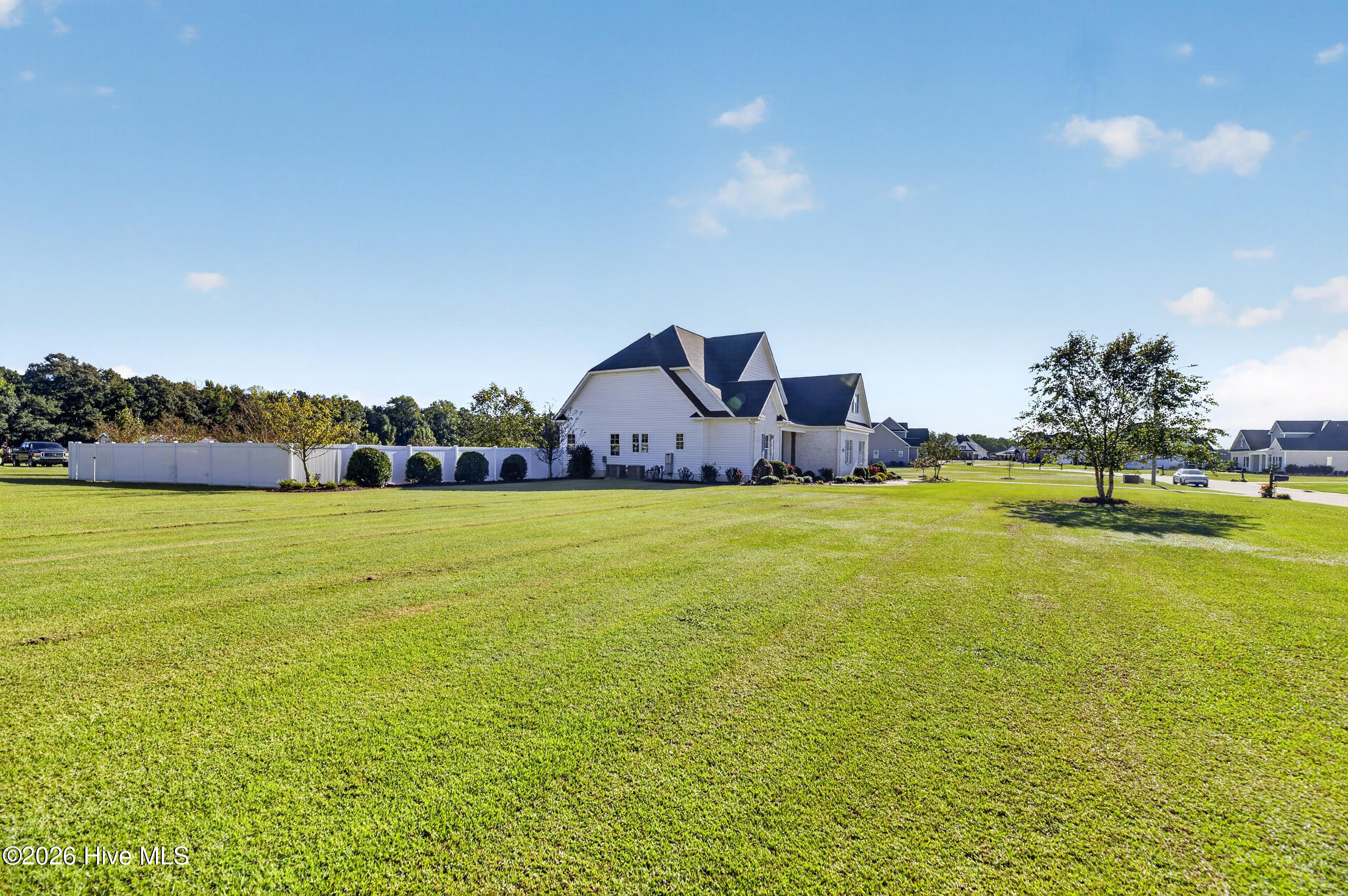 2323 Waverly Hill Drive Property Photo 11